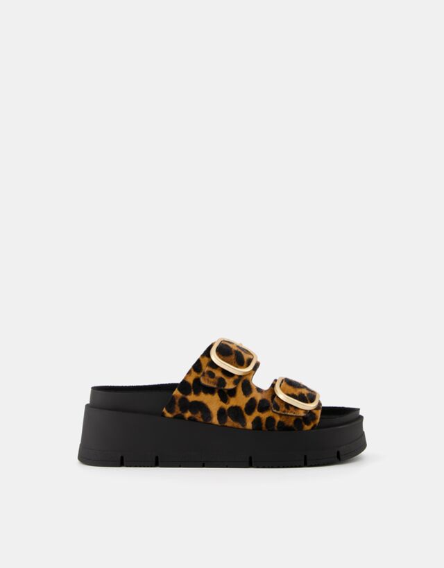 Bershka Flache Sandalen Aus Leder Mit Schnallen Und Animalprint Bskteen 41 günstig online kaufen