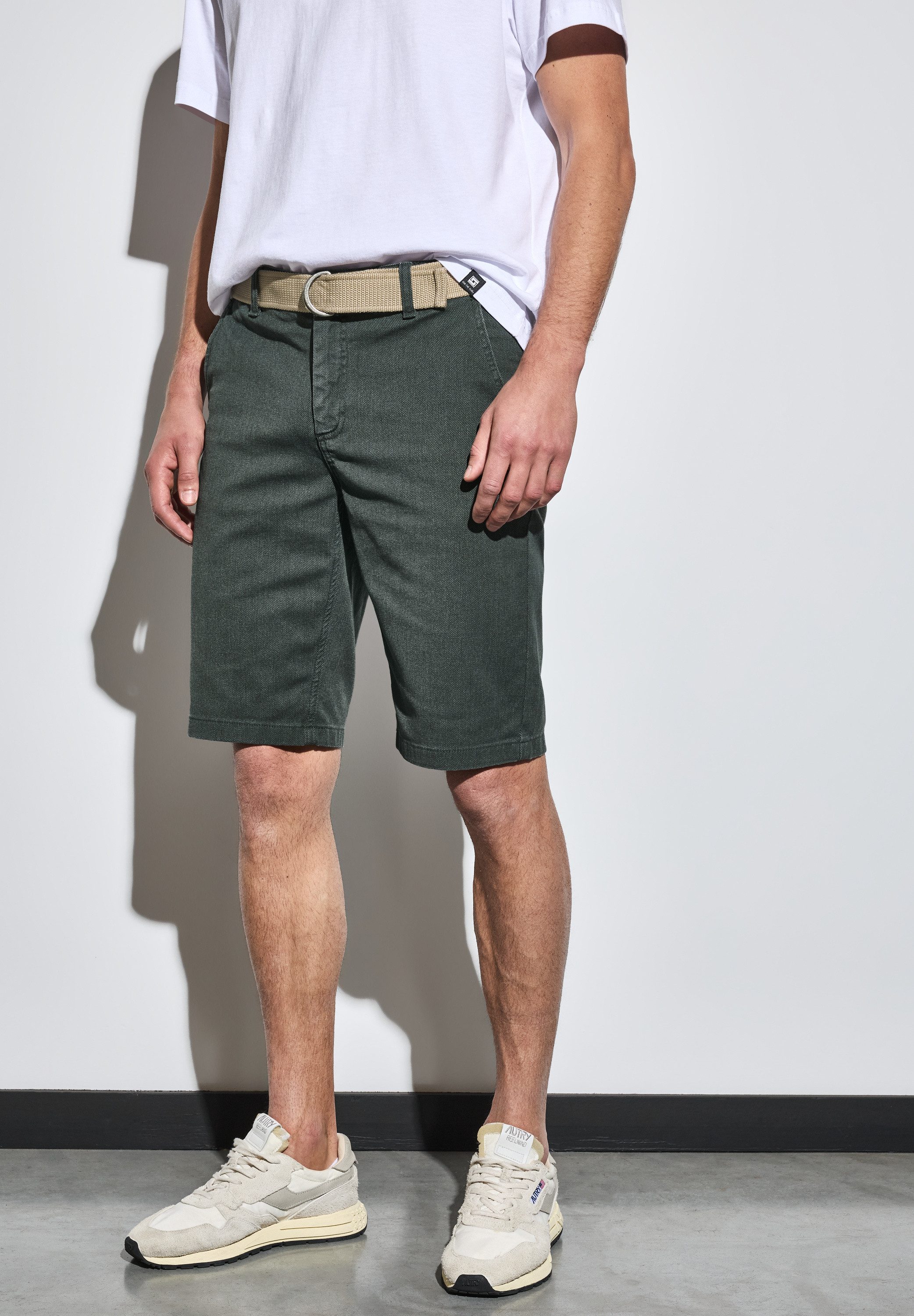 STREET ONE MEN Shorts, mit seitlichen Einschubtaschen günstig online kaufen