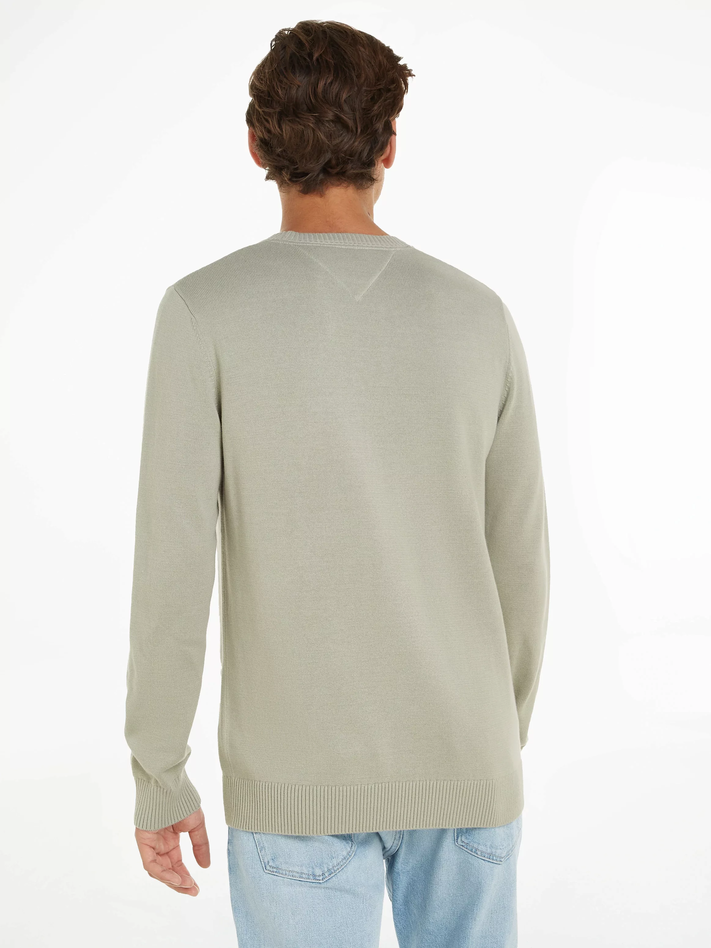 Tommy Jeans Rundhalspullover "TJM SLIM ESSENTIAL LIGHT SWEATER", mit Flag-P günstig online kaufen