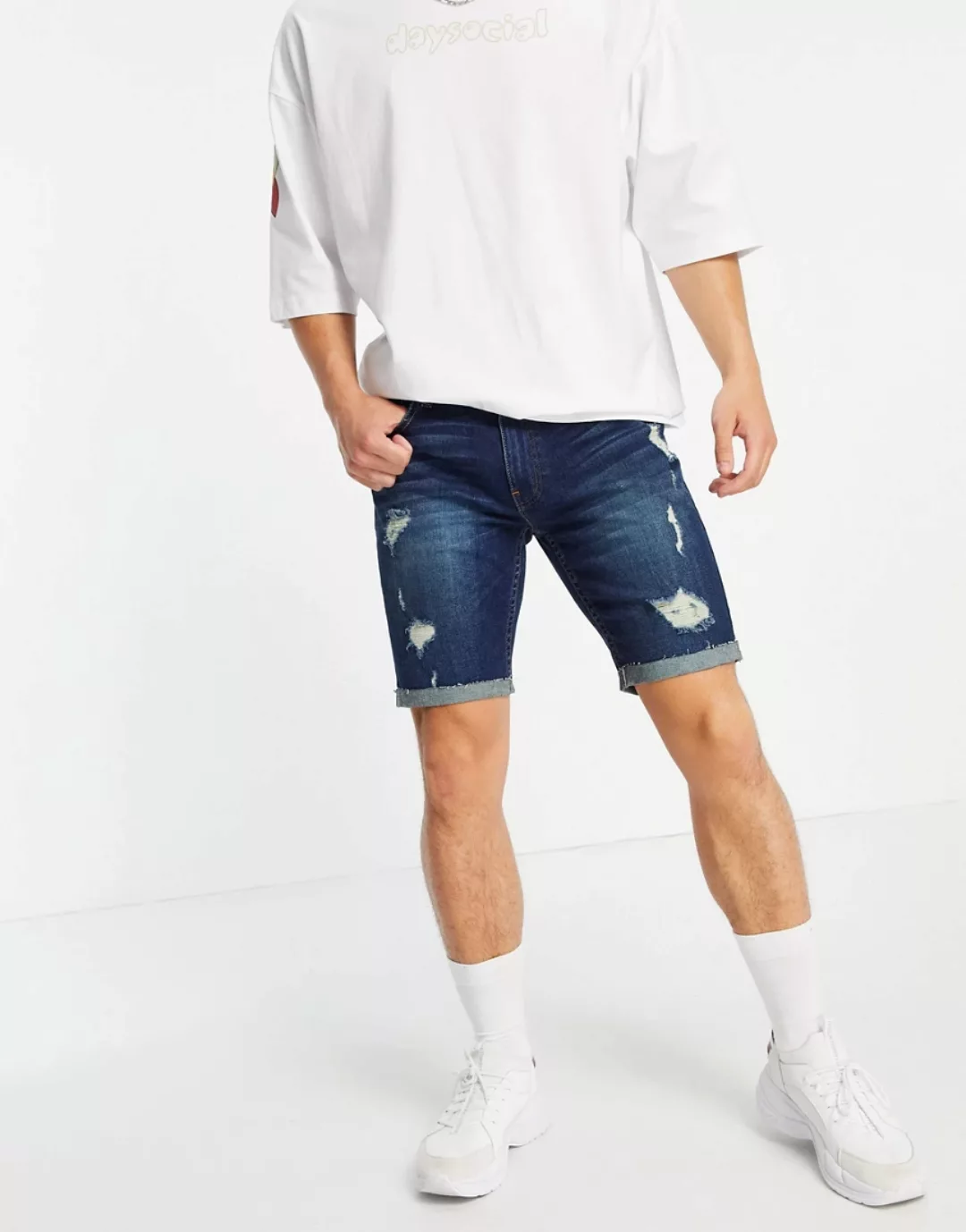 Hollister – Jeansshorts mit Abnutzungsdetails in dunkler Waschung-Blau günstig online kaufen