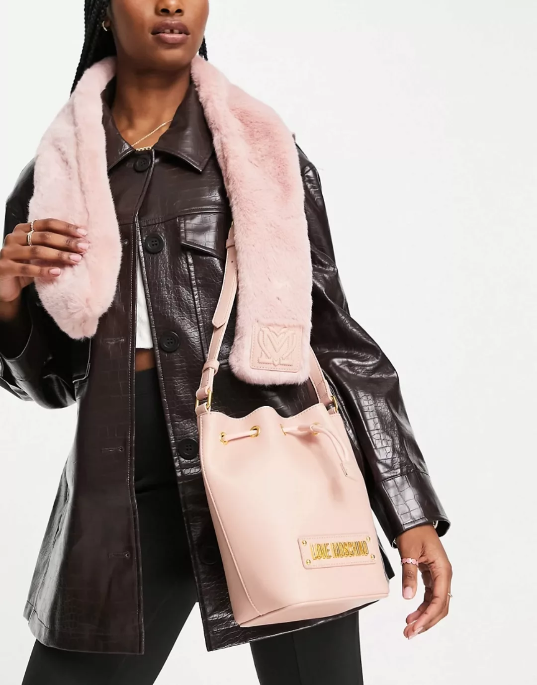 Love Moschino – Tasche in Rosa mit Logo und abnehmbarem Schal günstig online kaufen
