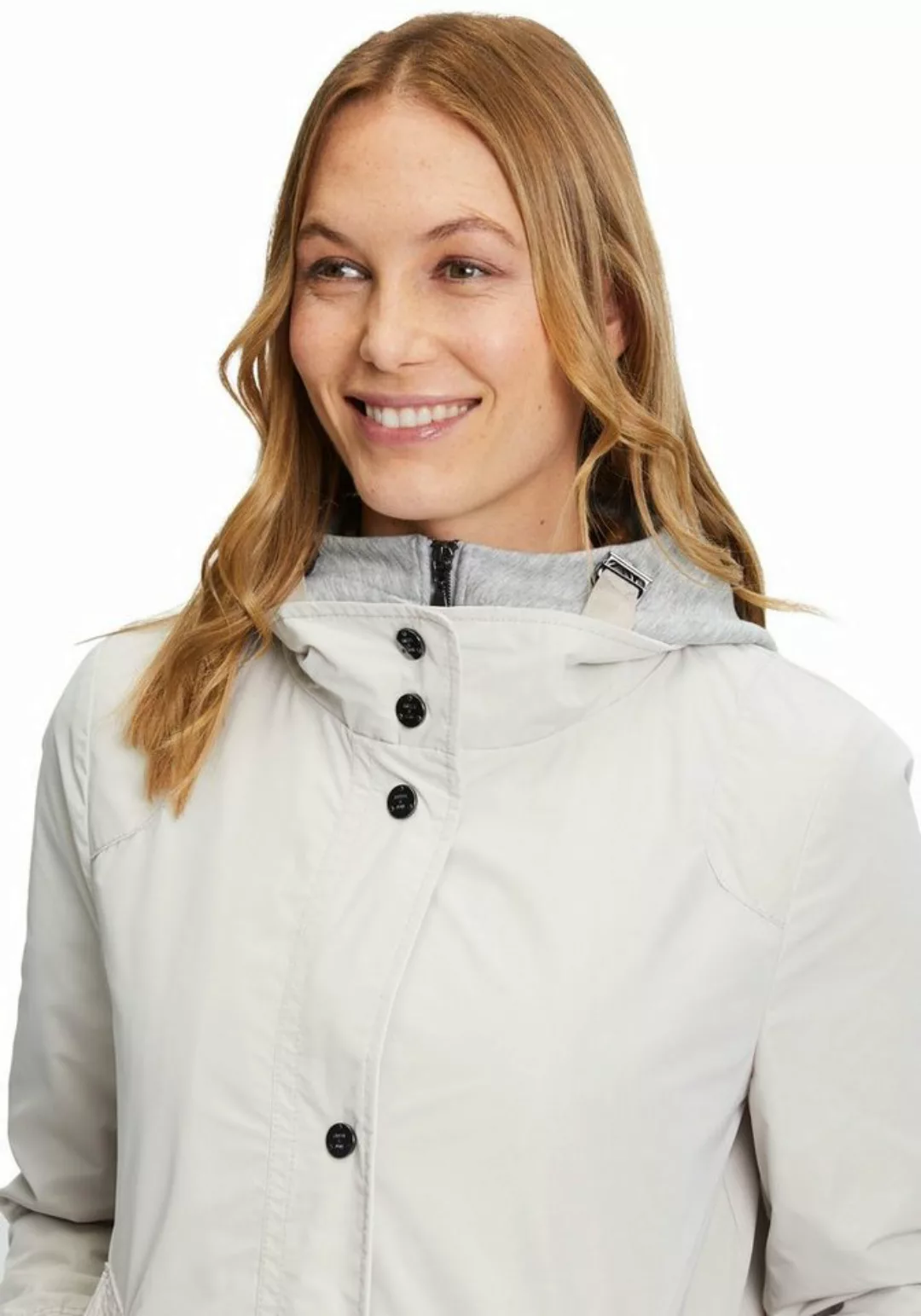 Amber & June Outdoorjacke mit Ziernähten günstig online kaufen