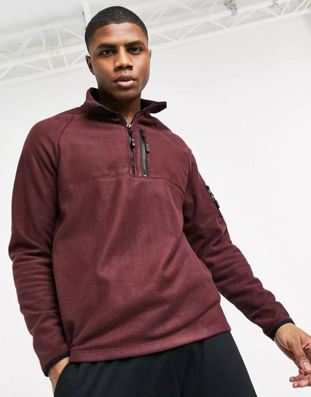 ASOS DESIGN – Legeres Polarfleece-Sweatshirt mit kurzem Reißverschluss und günstig online kaufen