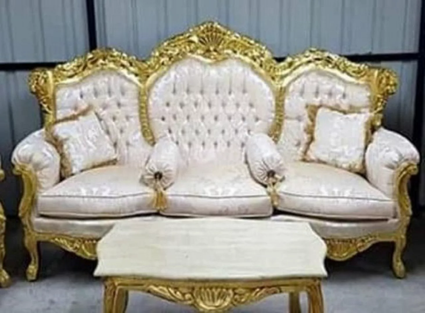 Casa Padrino Sofa Casa Padrino Barock Sofa Creme Muster / Gold - Prunkvolle günstig online kaufen