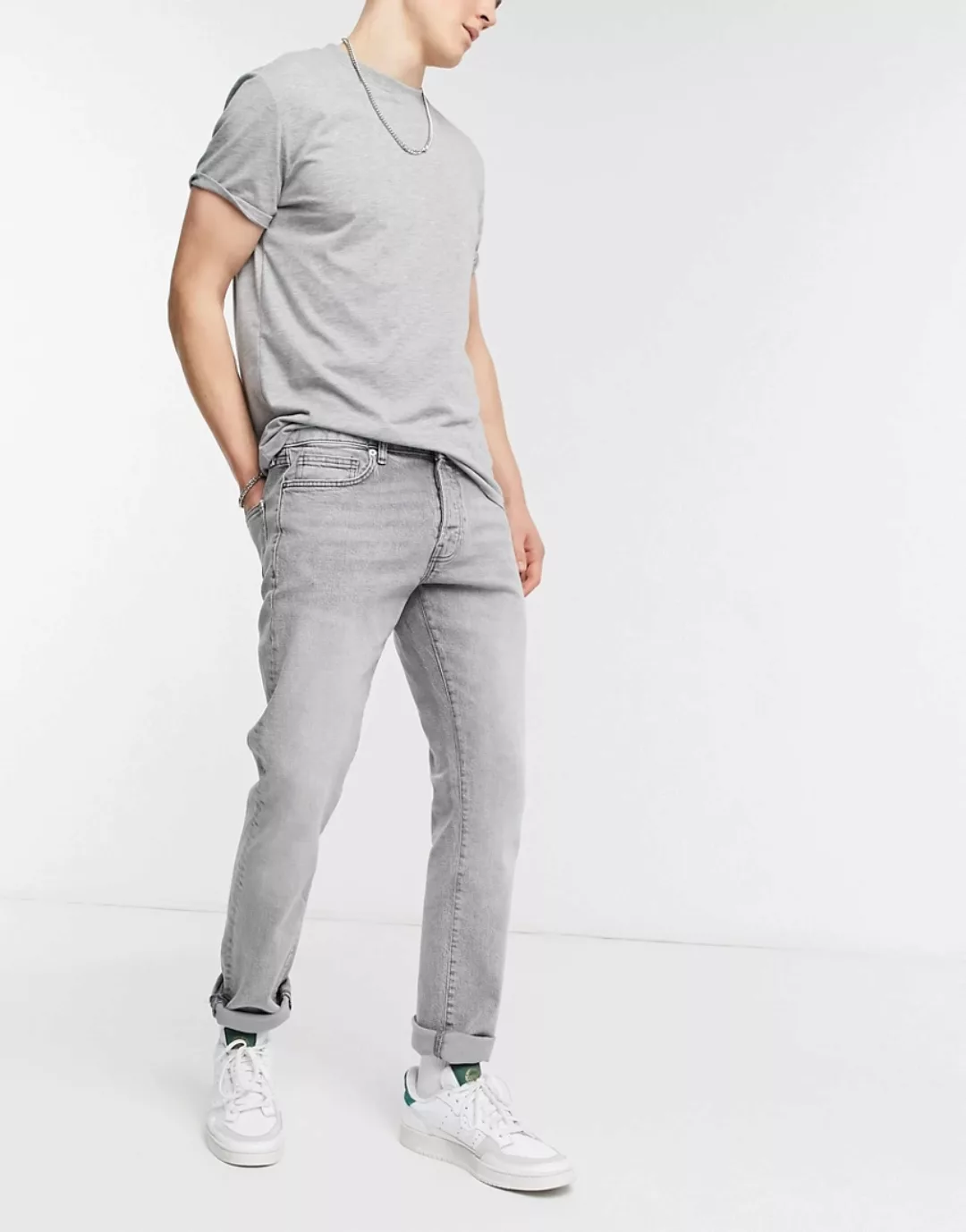 Topman – Schmale Stretch-Jeans aus Bio-Baumwollmix in Schwarz-Grau günstig online kaufen
