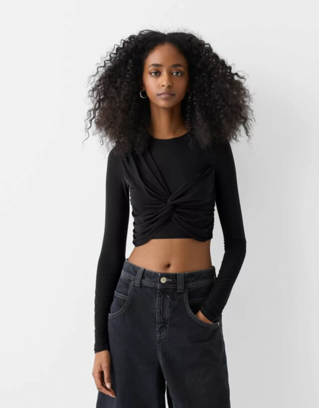 Bershka Langarmshirt Mit Zierknoten Vorne Damen S Schwarz günstig online kaufen