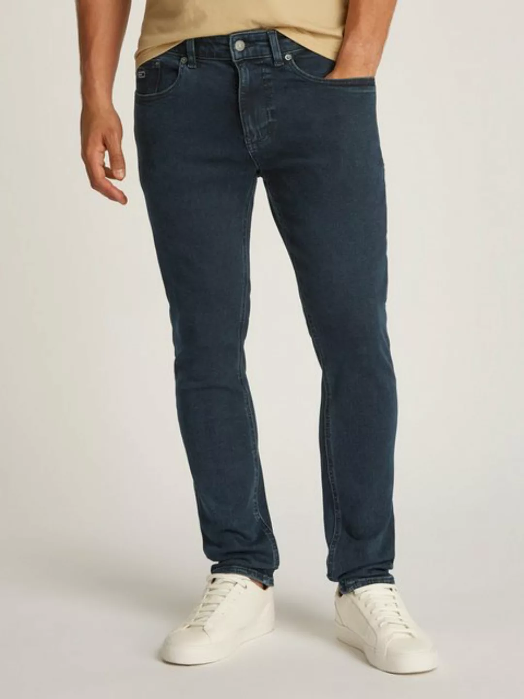 Tommy Jeans Tapered-fit-Jeans "Austim Slim Tapered", mit Logostickereien günstig online kaufen