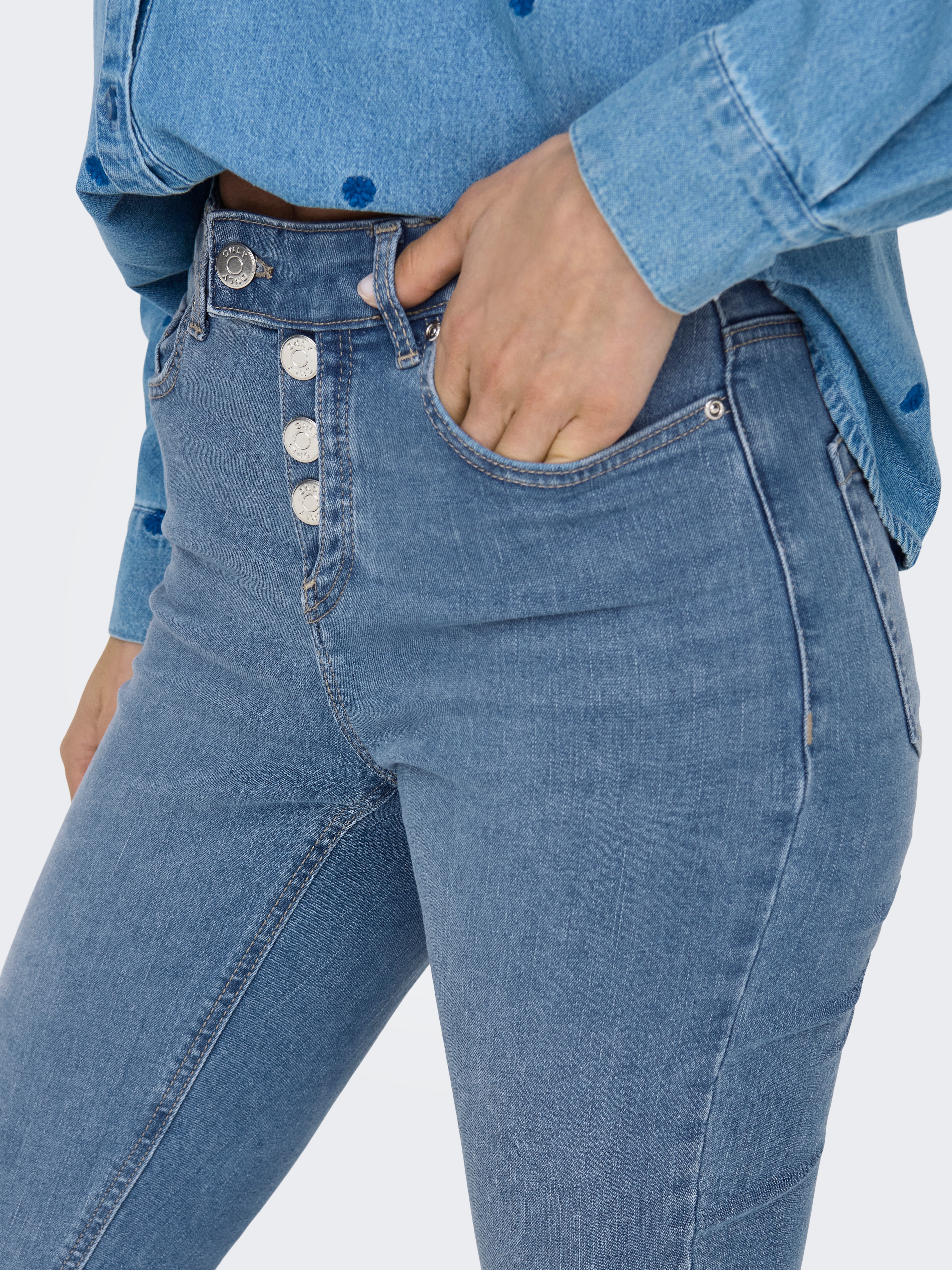 ONLY Skinny-fit-Jeans "ONLWAUW MID WAIST SK VIS BUT DNM" günstig online kaufen