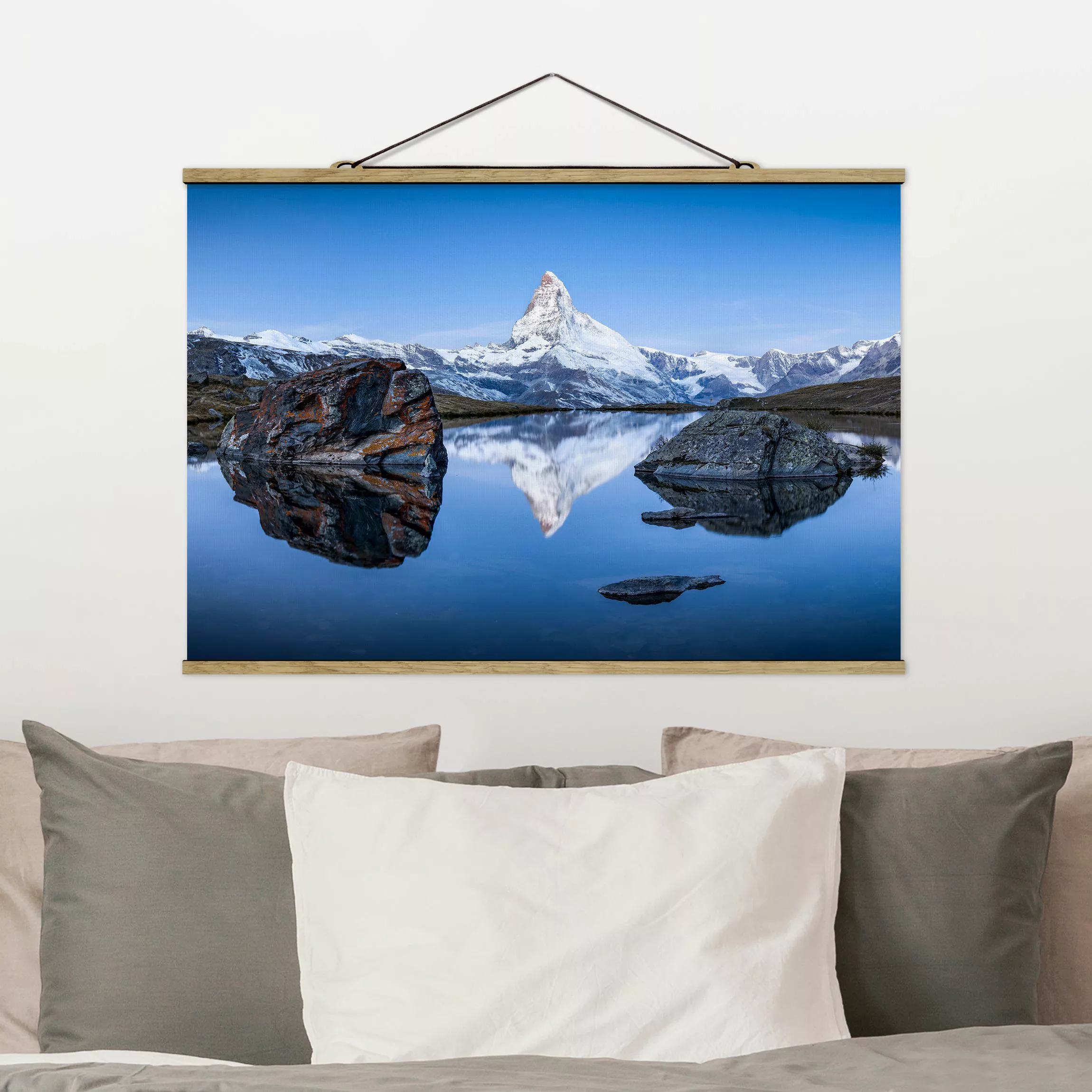 Stoffbild mit Posterleisten Stellisee vor dem Matterhorn günstig online kaufen