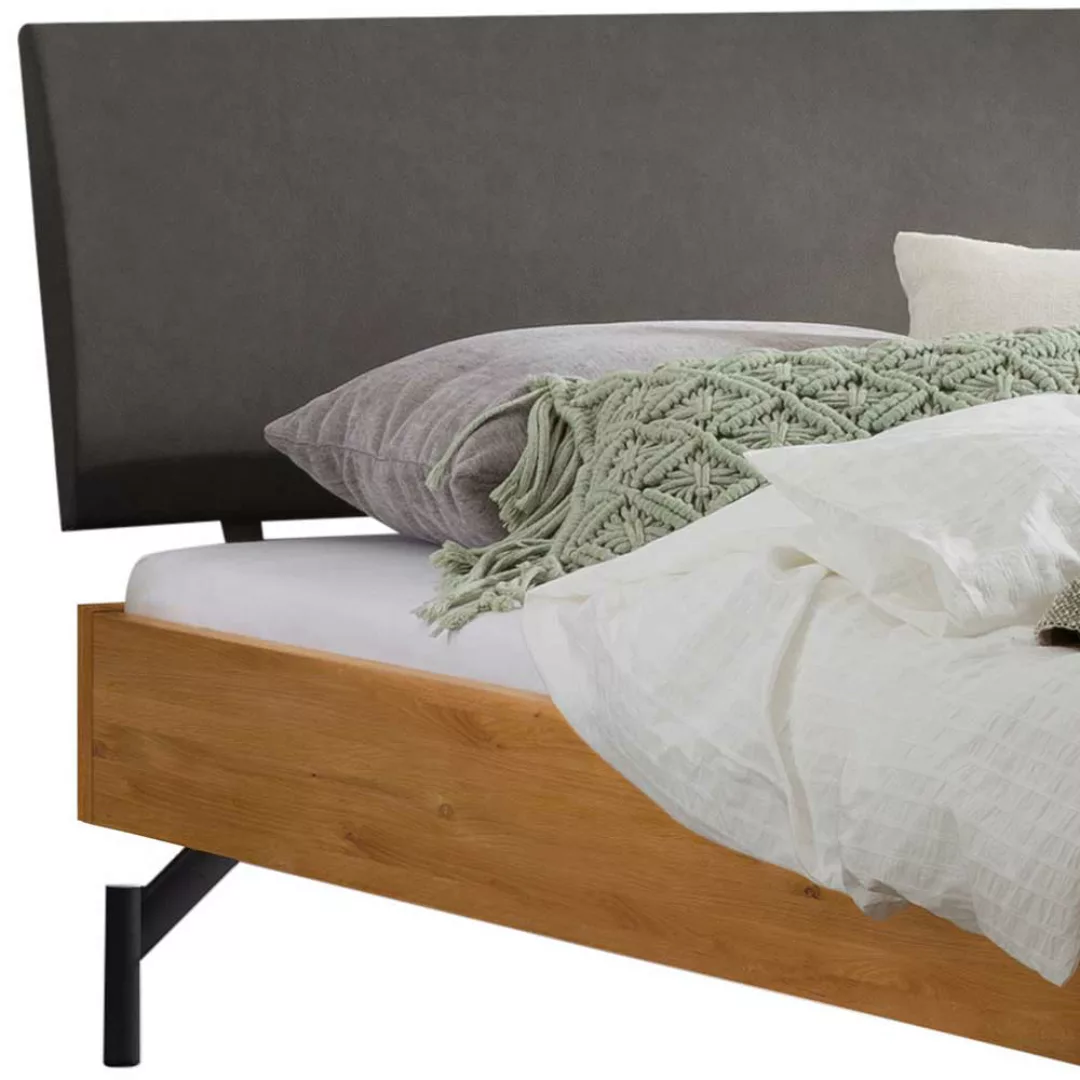 Massivholz Bett mit Kopfpolster aus Wildeiche Massivholz Metall günstig online kaufen