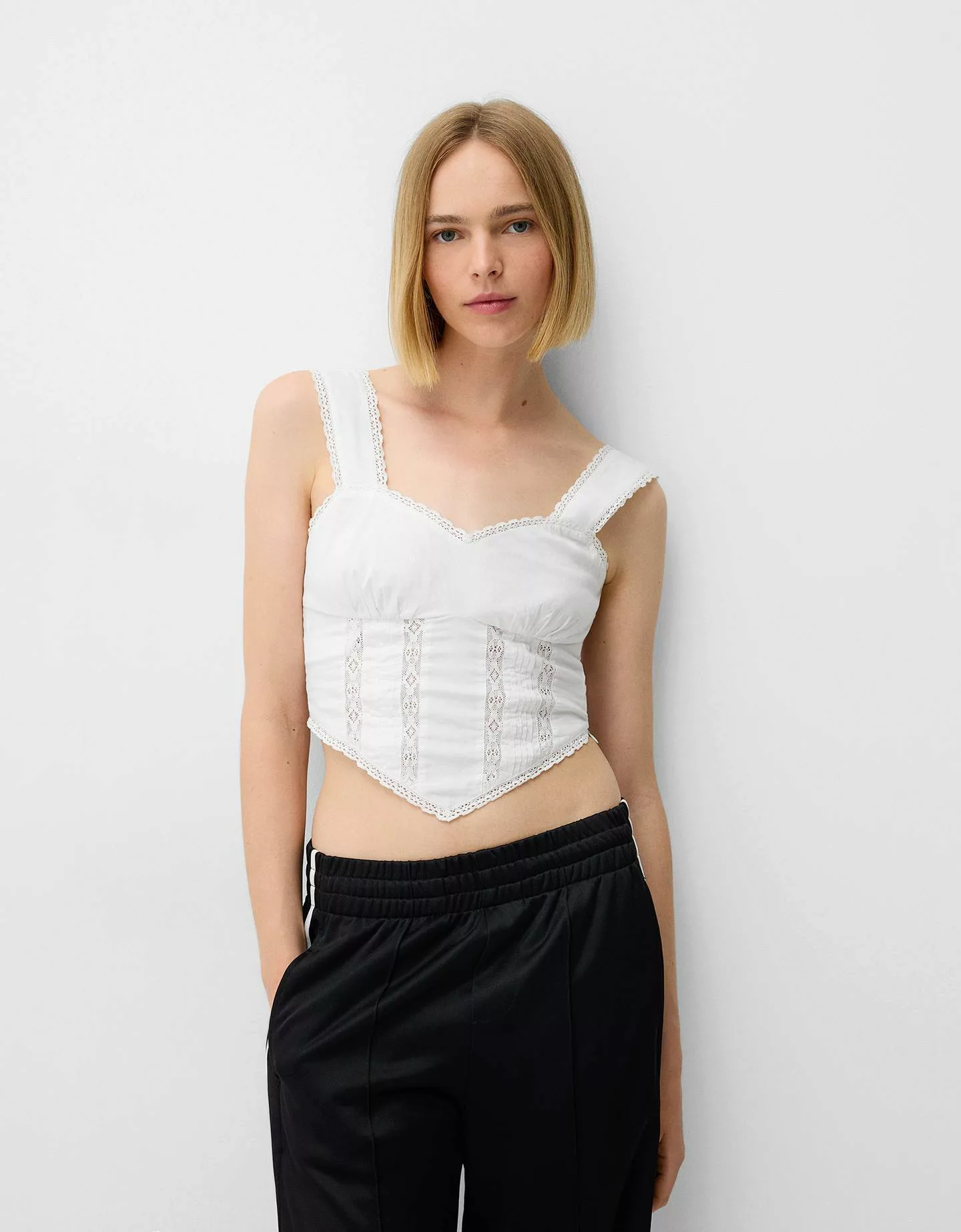 Bershka Cropped-Top Aus Popeline Damen L Grbrochenes Weiss günstig online kaufen