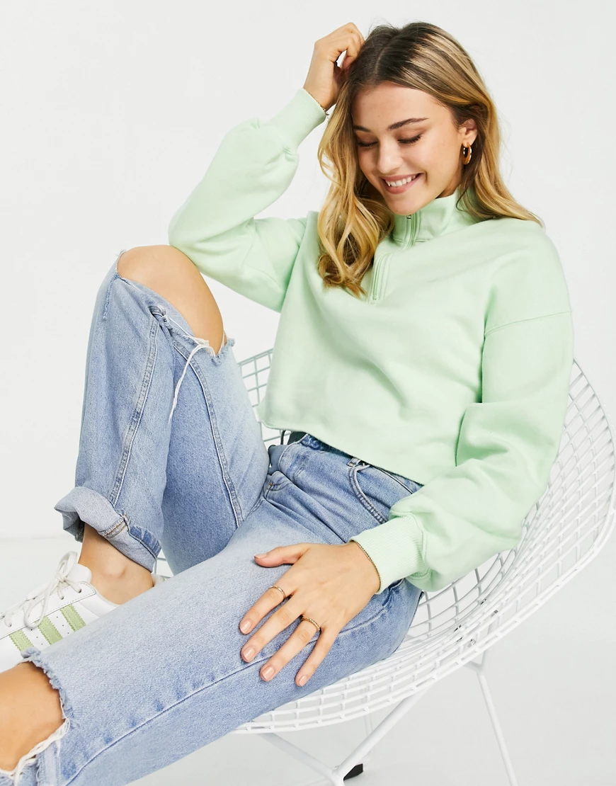 Hollister – Kurzes Sweatshirt in Mintgrün mit Stehkragen günstig online kaufen