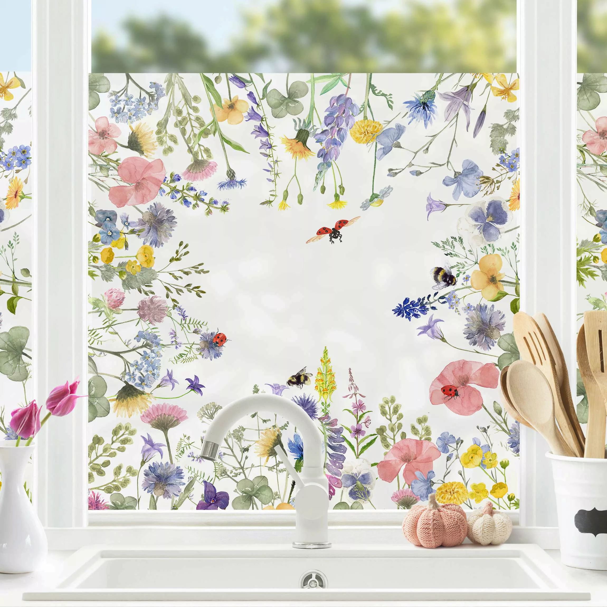 Fensterfolie Aquarellierte Blumen mit Marienkäfern günstig online kaufen