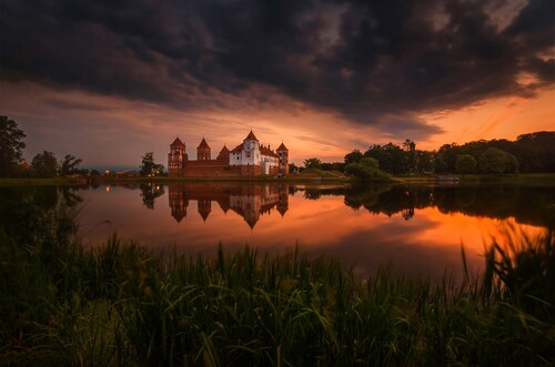 Papermoon Fototapete »Schloss an See« günstig online kaufen