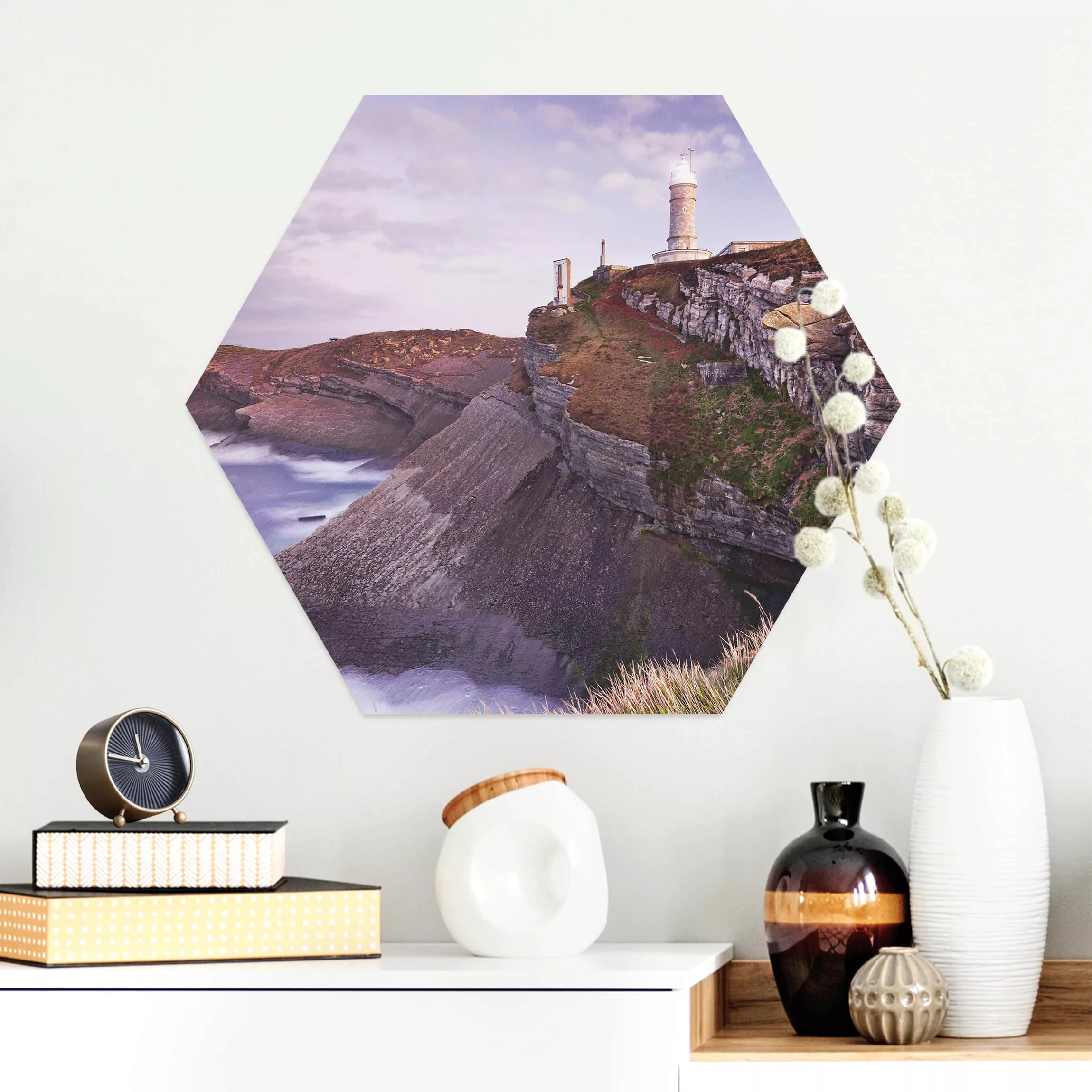 Hexagon-Alu-Dibond Bild Natur & Landschaft Steilküste und Leuchtturm günstig online kaufen