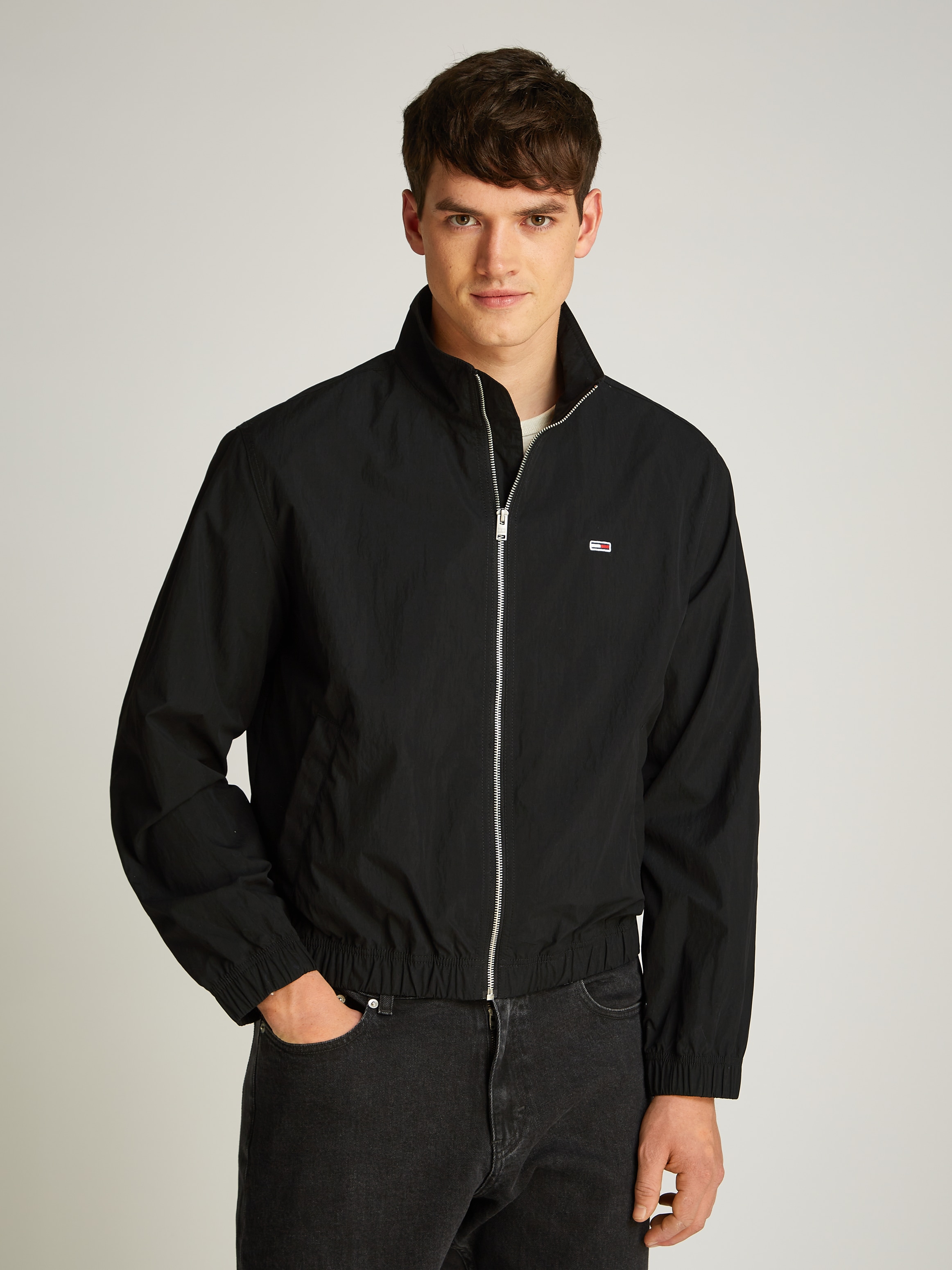 Tommy Jeans Bomberjacke "TJM ESSENTIAL JACKET EXT", mit Logostickerei günstig online kaufen