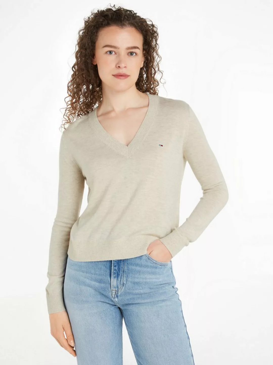 Tommy Jeans Strickpullover TJW ESSENTIAL VNECK SWEATER EXT mit Logostickere günstig online kaufen