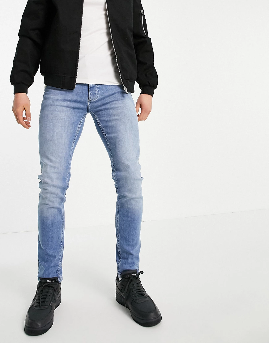 Topman – Stretch-Jeans mit engem Schnitt aus Bio-Baumwollmix in heller Wasc günstig online kaufen