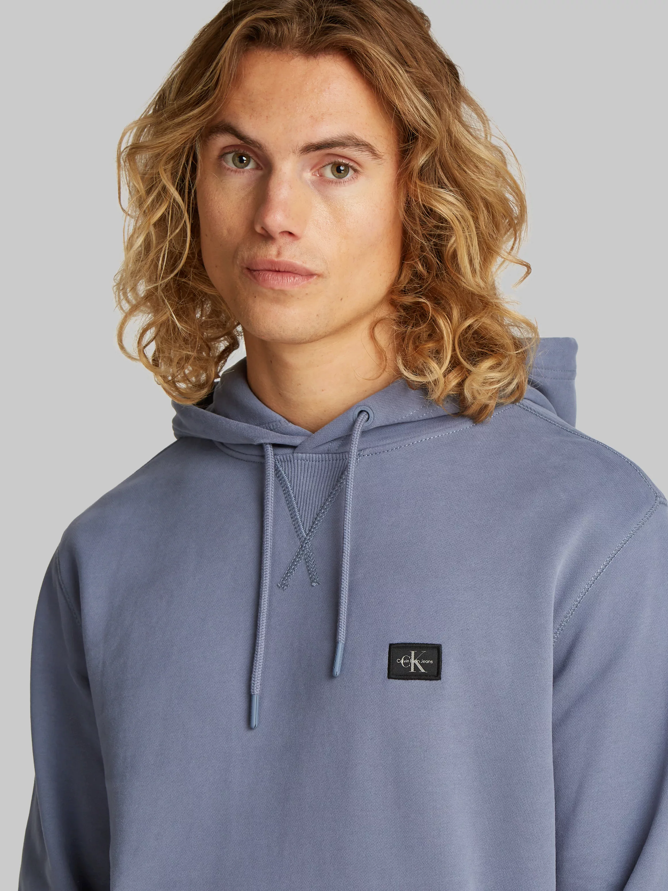 Calvin Klein Jeans Sweatshirt "WOVEN LABEL HOODIE", Kängurutasche, Logostic günstig online kaufen