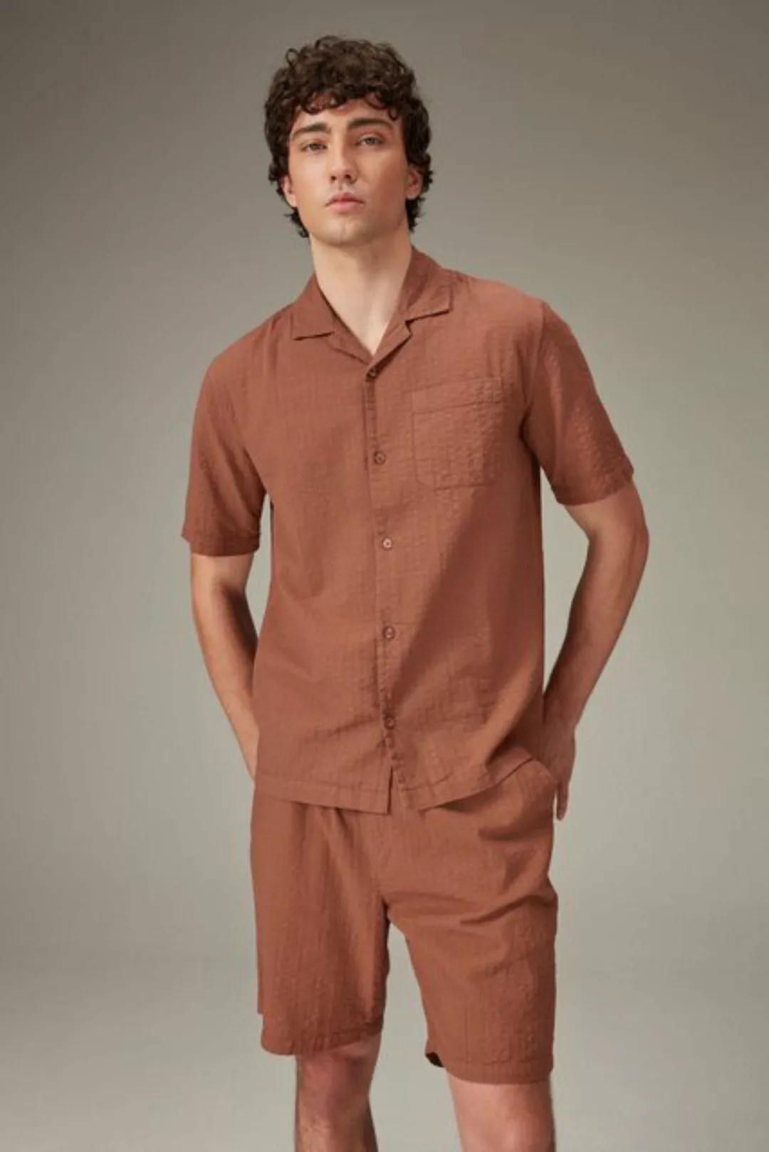 Next Kurzarmhemd Kurzarmhemd mit kubanischem Kragen aus Seersucker (1-tlg) günstig online kaufen