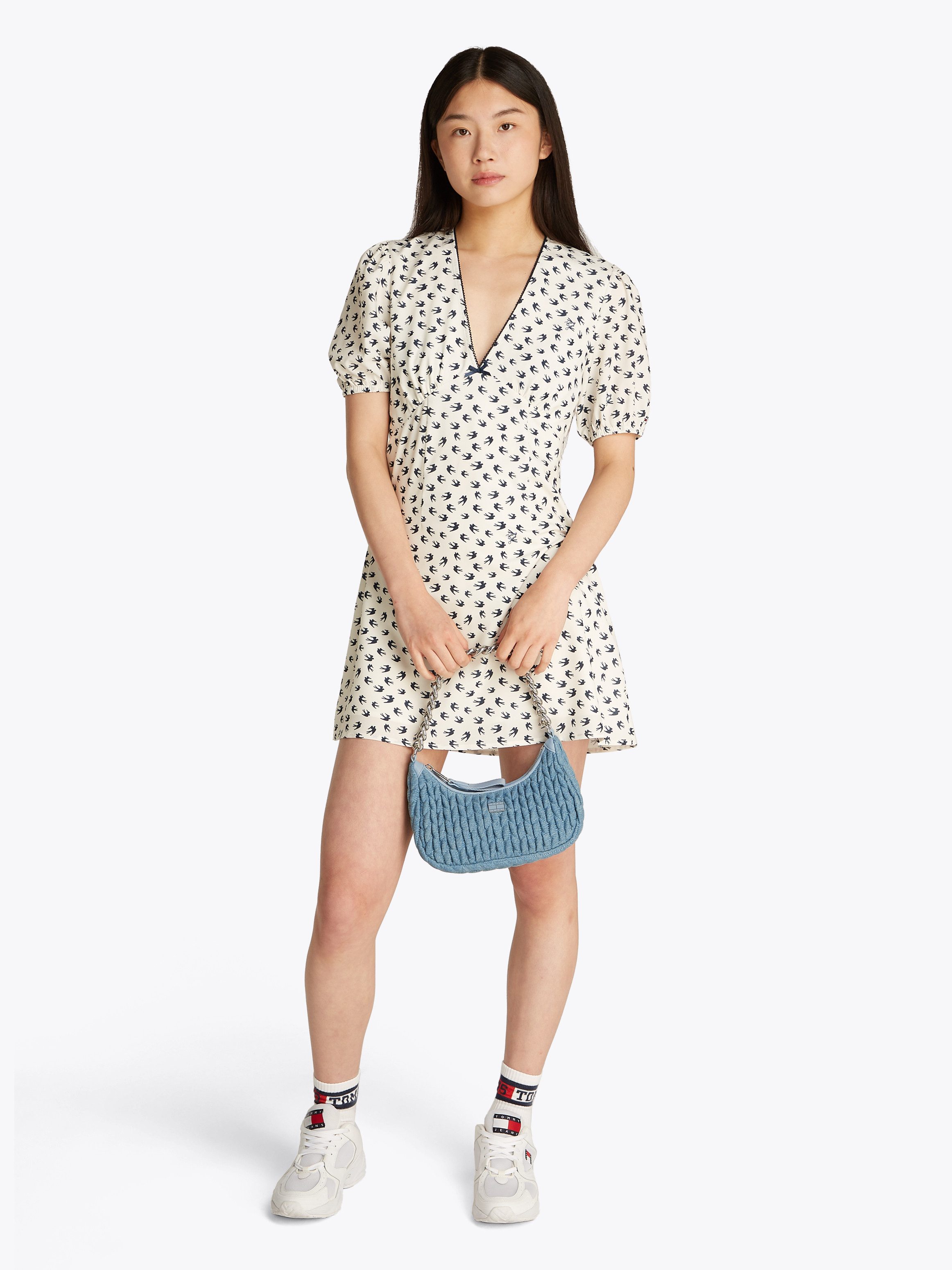 Tommy Jeans Umhängetasche "TJW ICONIC SHOULDER QUILTED", Damen Schultertasc günstig online kaufen