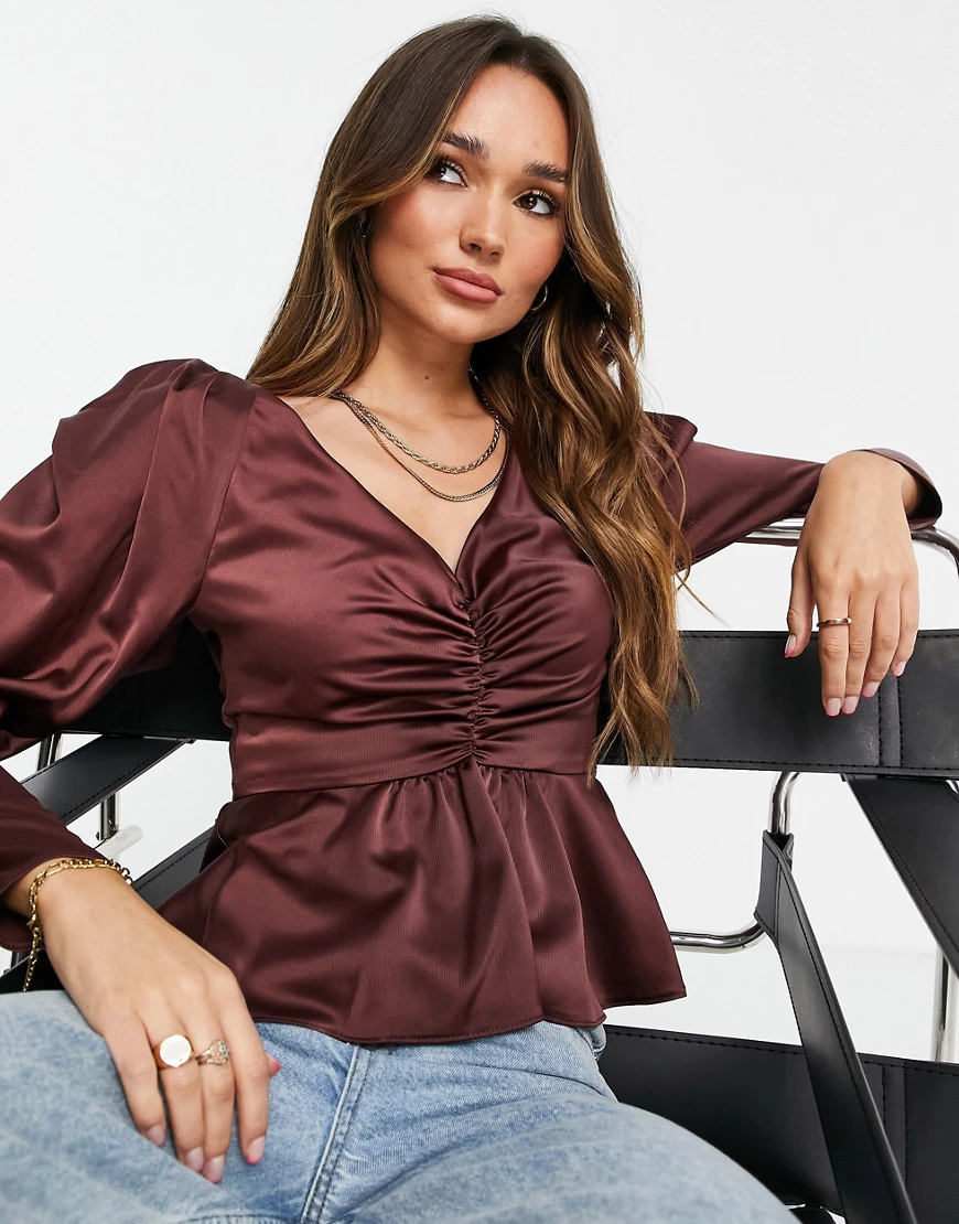 ASOS DESIGN – Langärmlige Bluse mit Rüschen vorne und voluminösen Ärmeln in günstig online kaufen