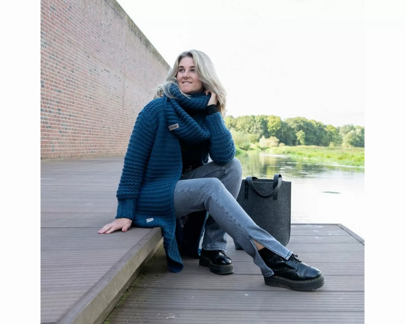 Knit Factory Strickjacke Alex Strickjacken 40/42 Glatt Dunkelblau (1-tlg) m günstig online kaufen