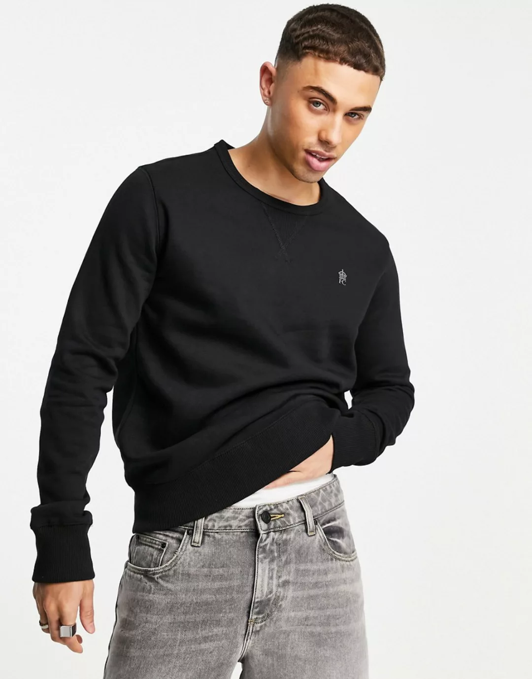 French Connection – Sweatshirt in Schwarz mit Rundhalsausschnitt günstig online kaufen