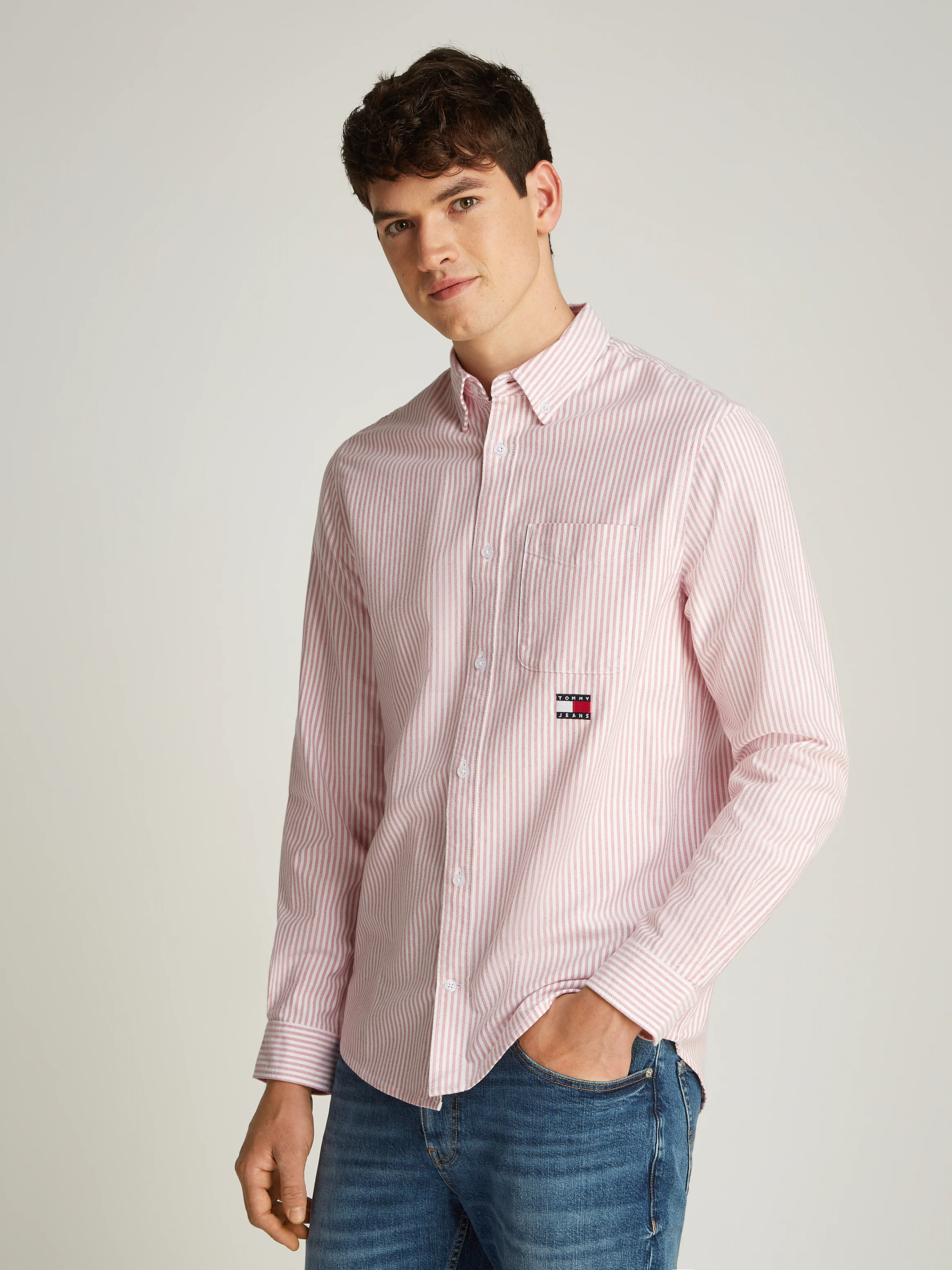 Tommy Jeans Langarmhemd "TJM STRIPE OXFORD SHIRT EXT", mit Logostickerei günstig online kaufen