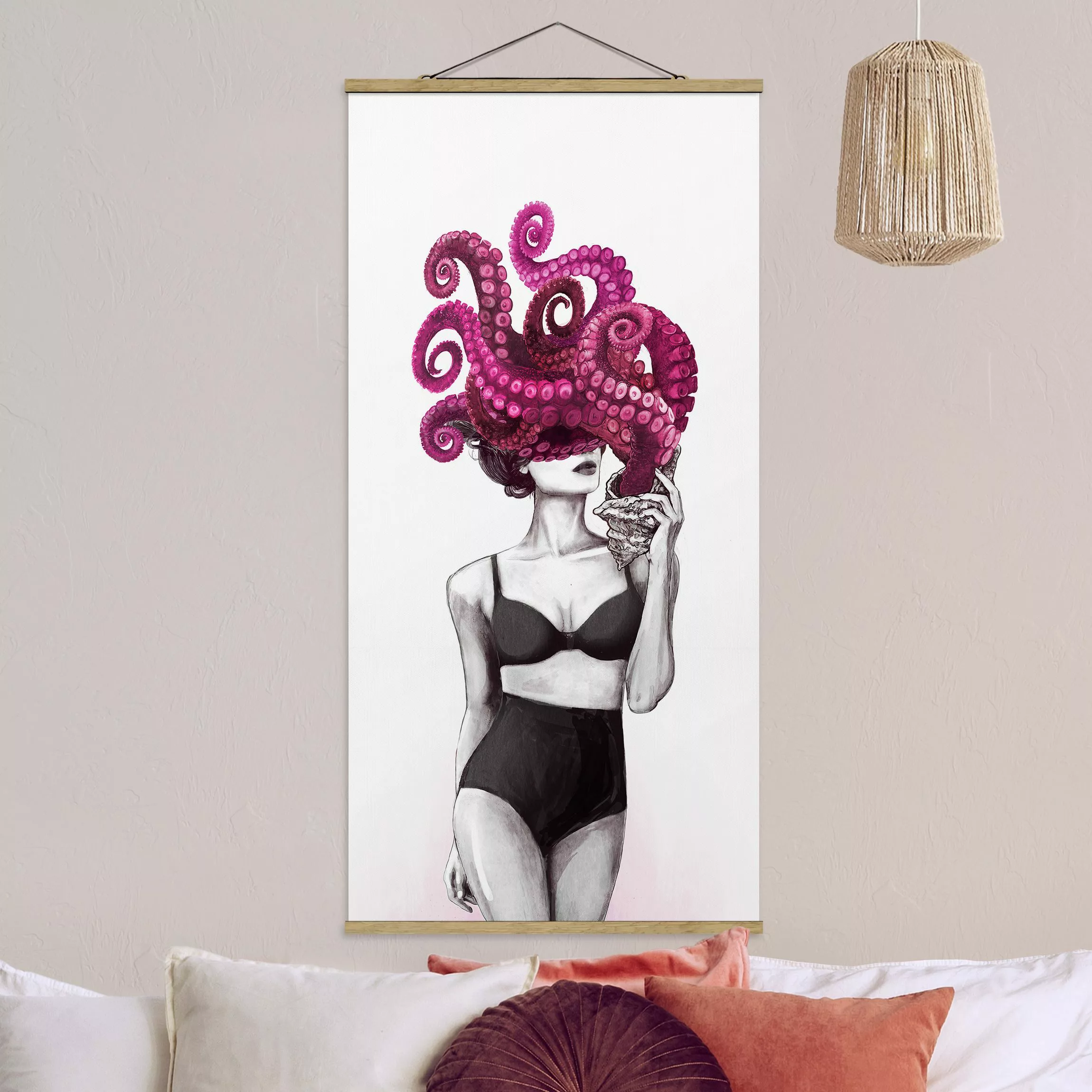 Stoffbild Tiere mit Posterleisten - Hochformat Illustration Frau in Unterwä günstig online kaufen