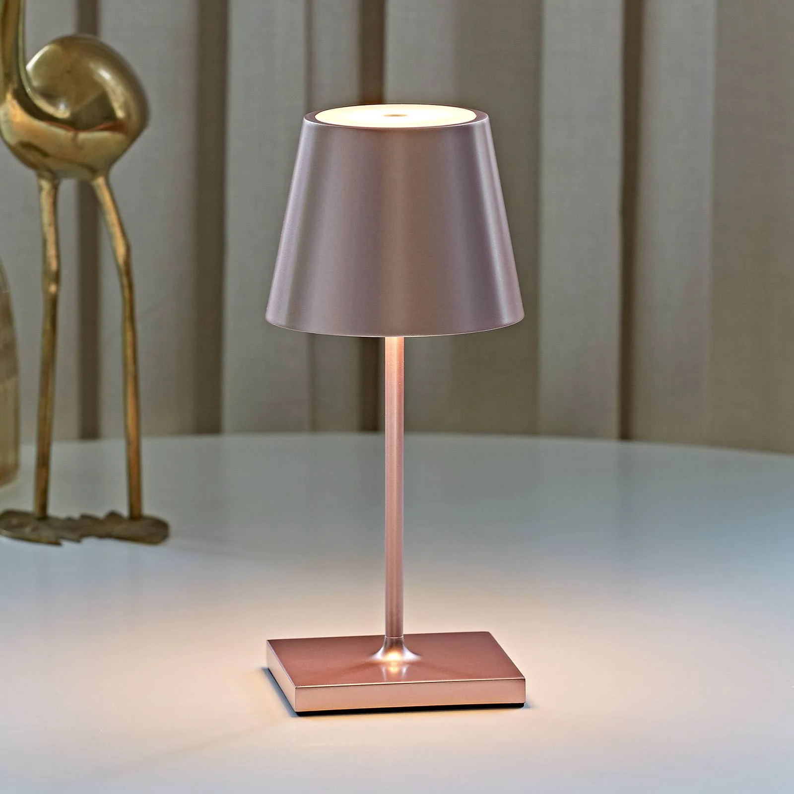 LED-Akkutischlampe Nuindie mini, USB-C, rose, IP54, dimmbar günstig online kaufen