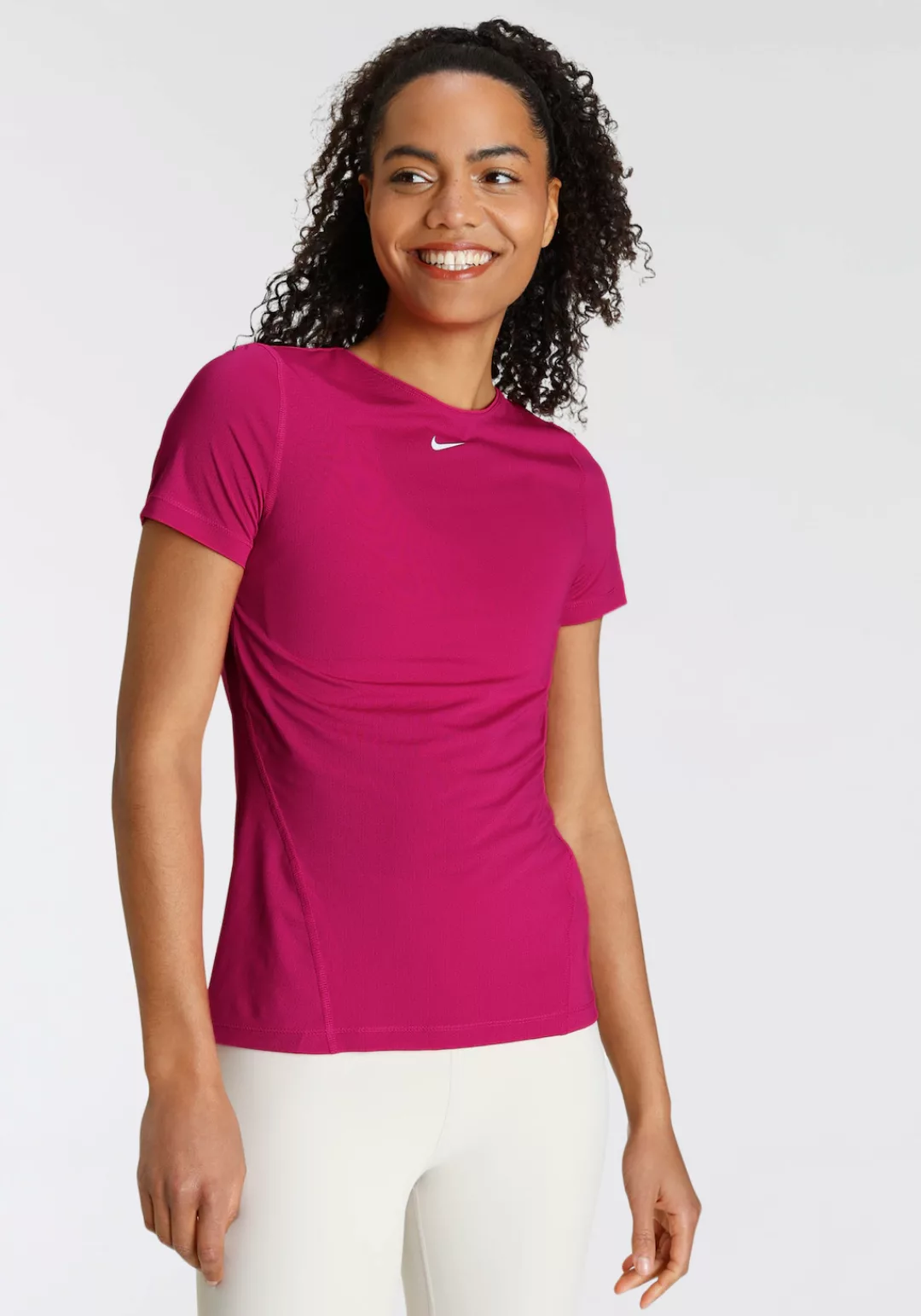 Nike Funktionsshirt "WOMEN NIKE PERFORMANCE TOP SHORTSLEEVE ALL OVER MESH", günstig online kaufen