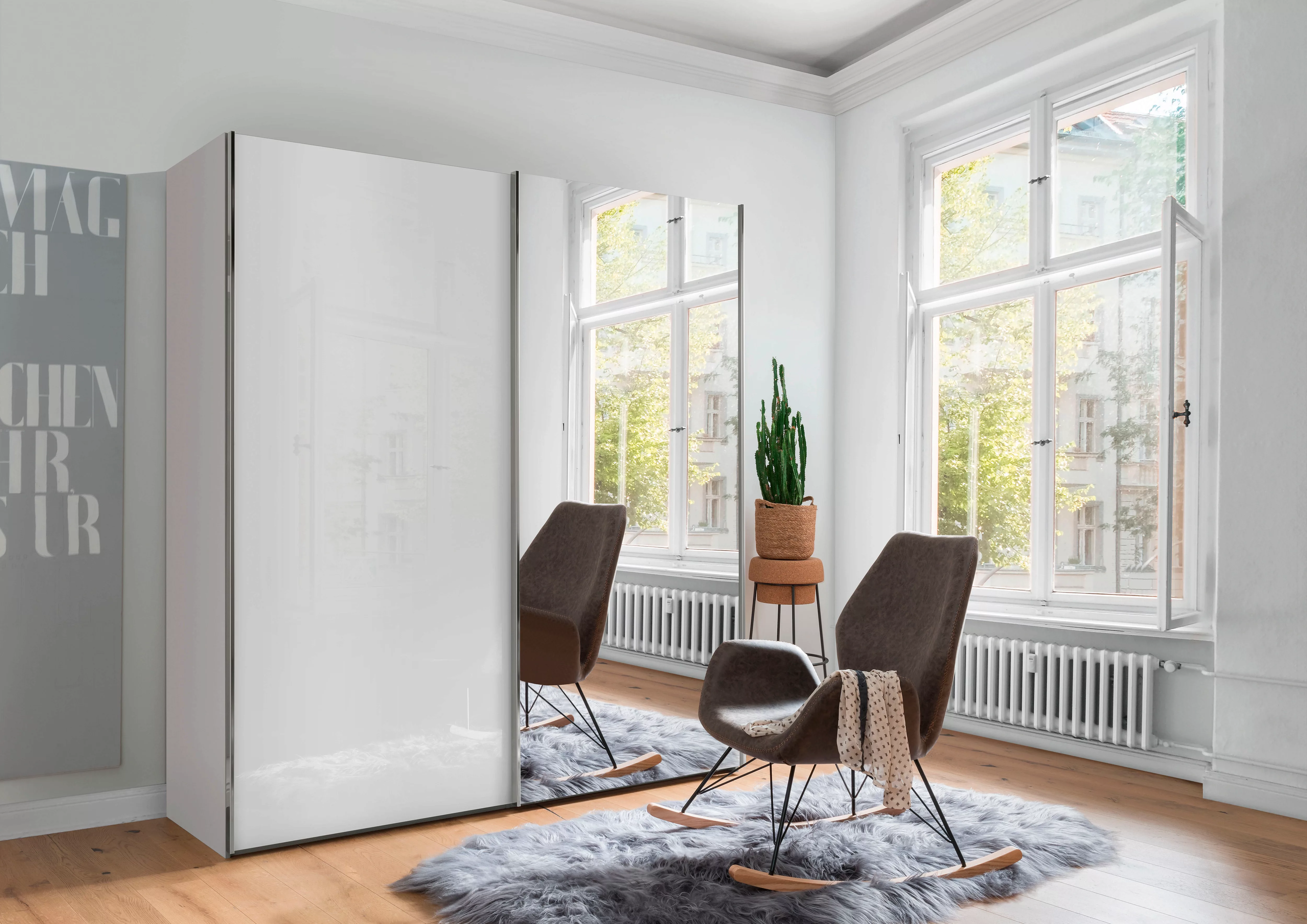 WIEMANN Schwebetürenschrank "Monaco", mit Glasfront sowie hochwertigen Besc günstig online kaufen
