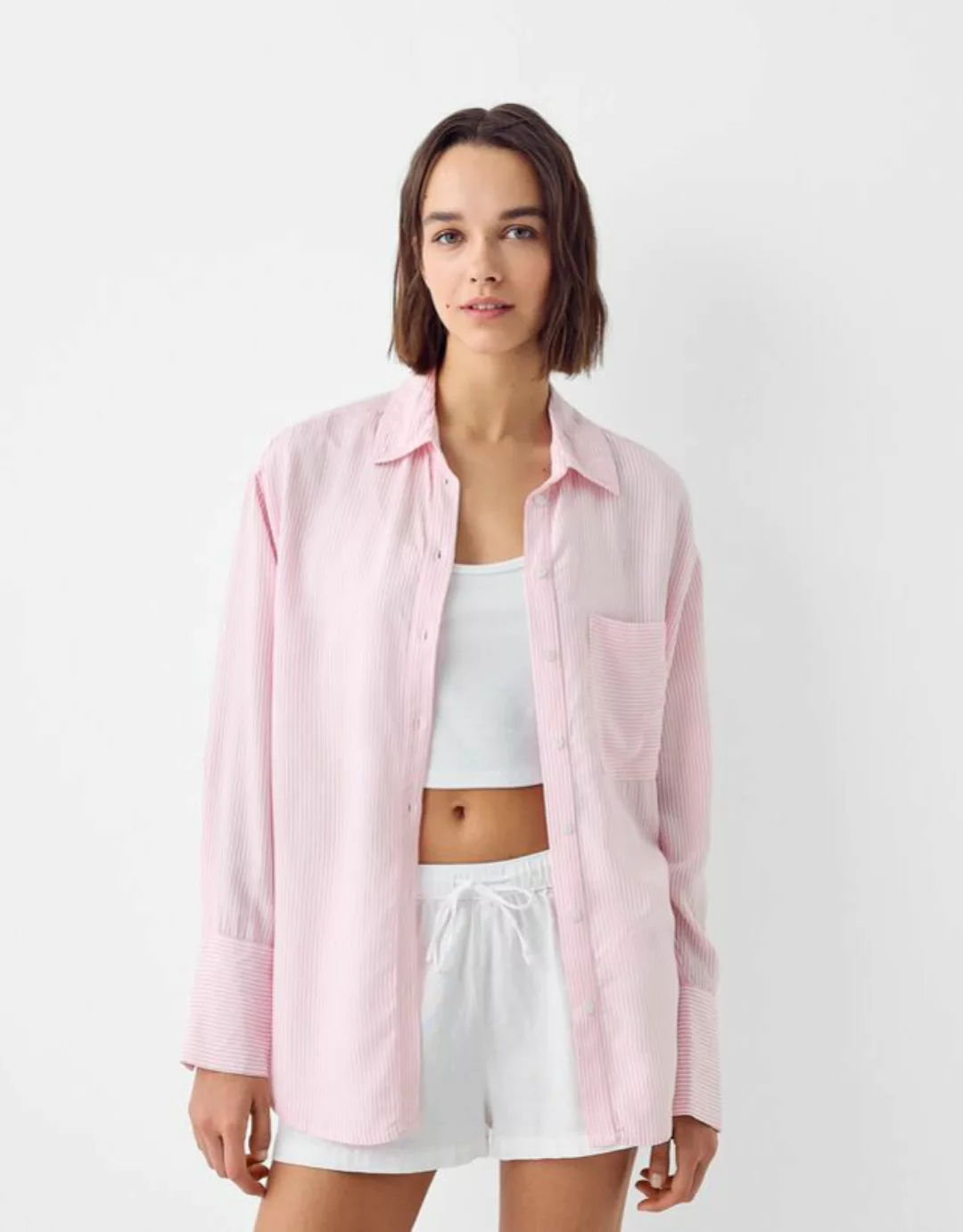 Bershka Rustikales Oversize-Hemd Mit Langen Ärmeln Damen M Rosa günstig online kaufen