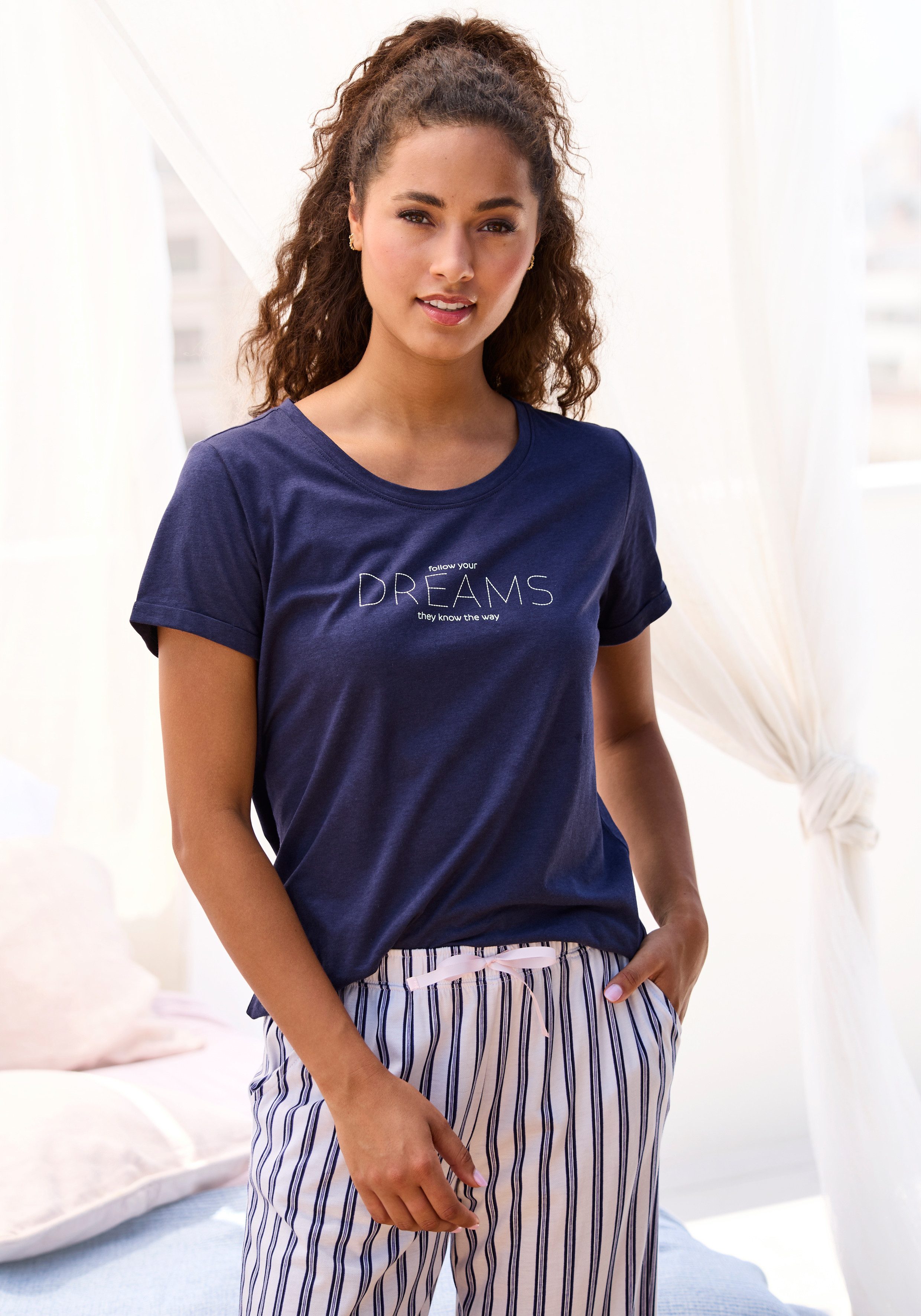 s.Oliver Pyjamahose, mit schönem Allover-Print günstig online kaufen
