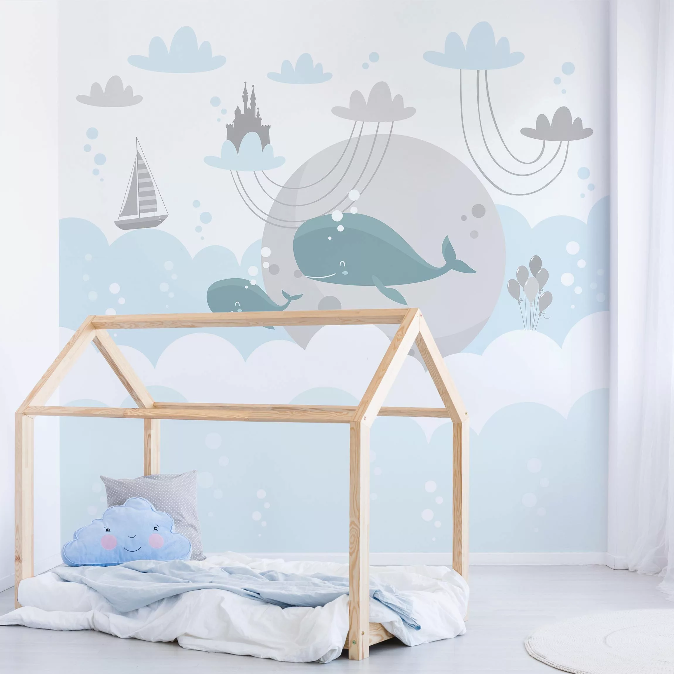 Bilderwelten Kindertapete Wolken mit Wal und Schloss weiß Gr. 288 x 190 günstig online kaufen