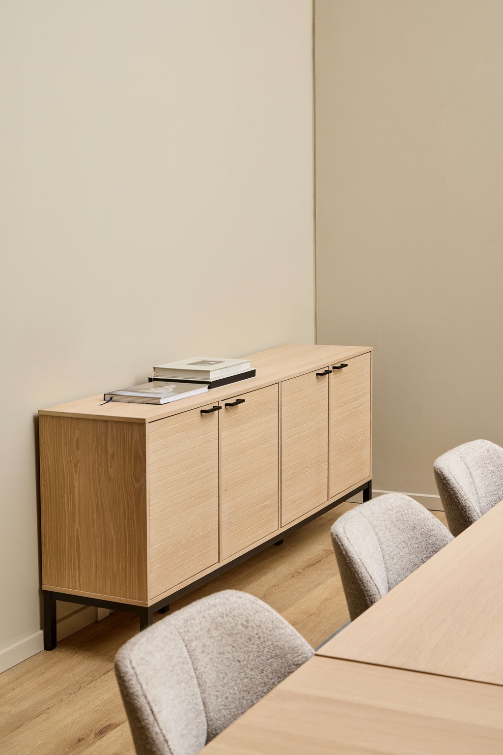 ACTONA GROUP Sideboard "Kensington", Anrichte, 4 Türen und 4 Böden weiss pi günstig online kaufen
