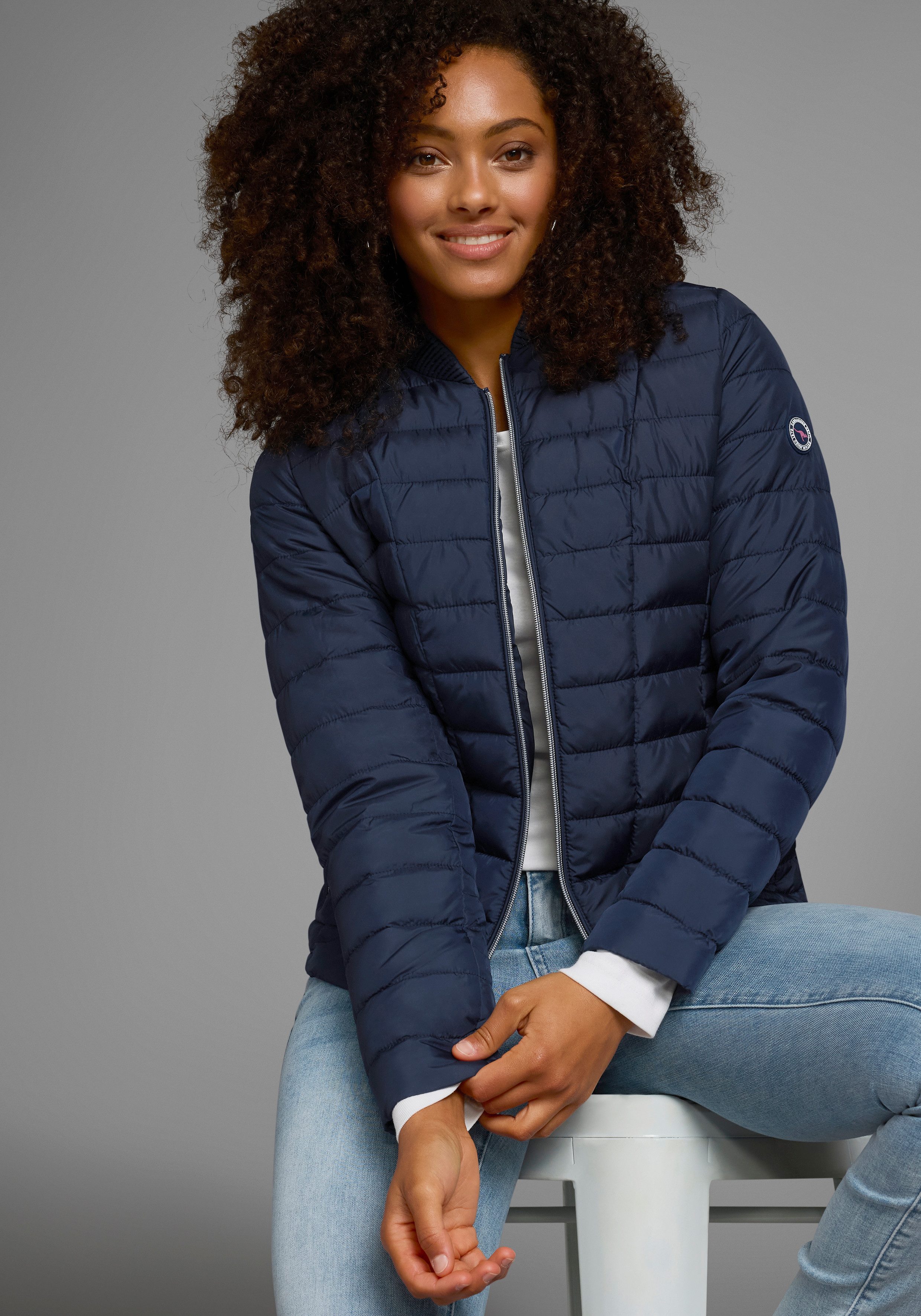 KangaROOS Steppjacke, figurbetonter Schnitt, hüftlange Passform günstig online kaufen