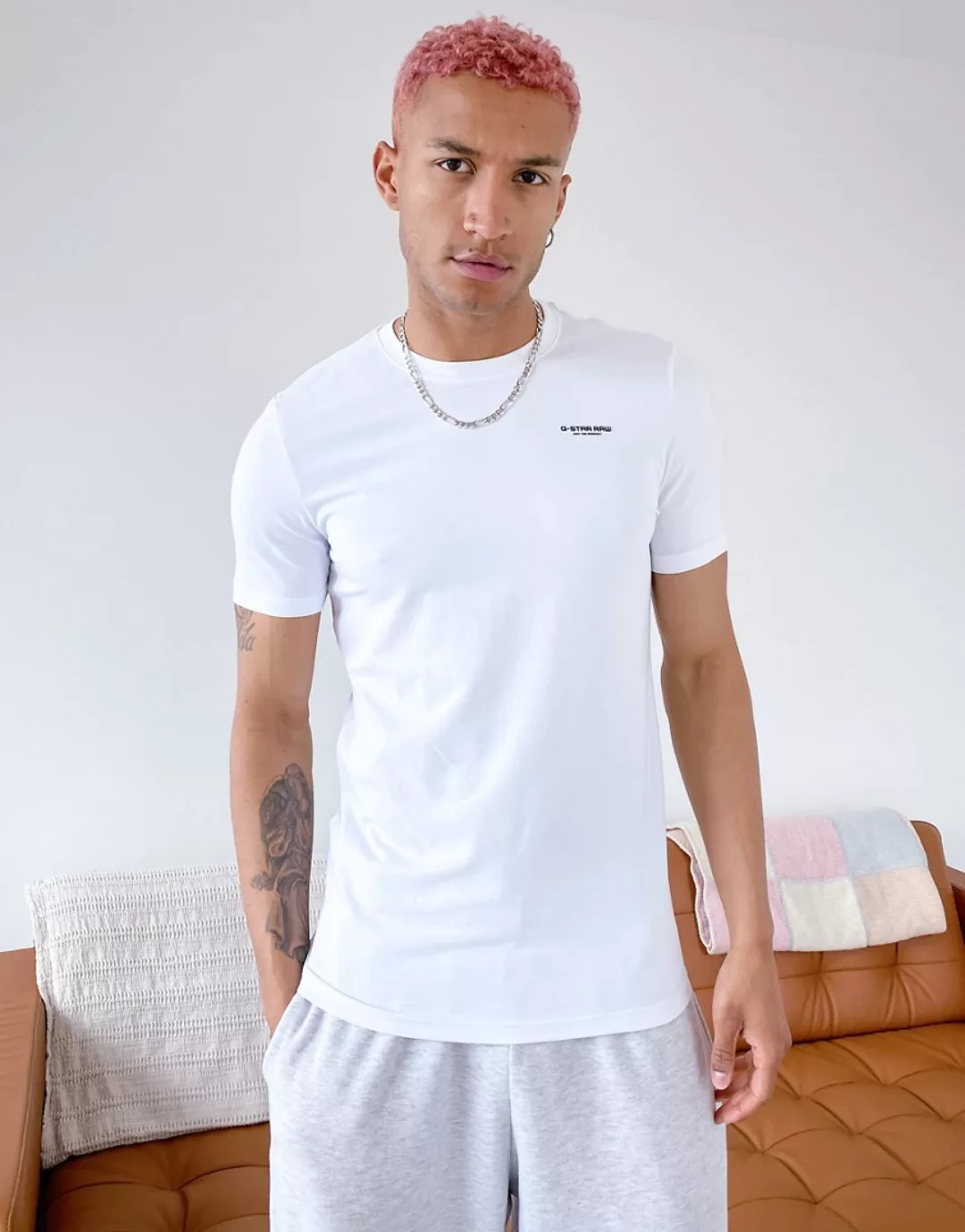 G-Star – Schmal geschnittenes T-Shirt in Weiß mit Logo günstig online kaufen