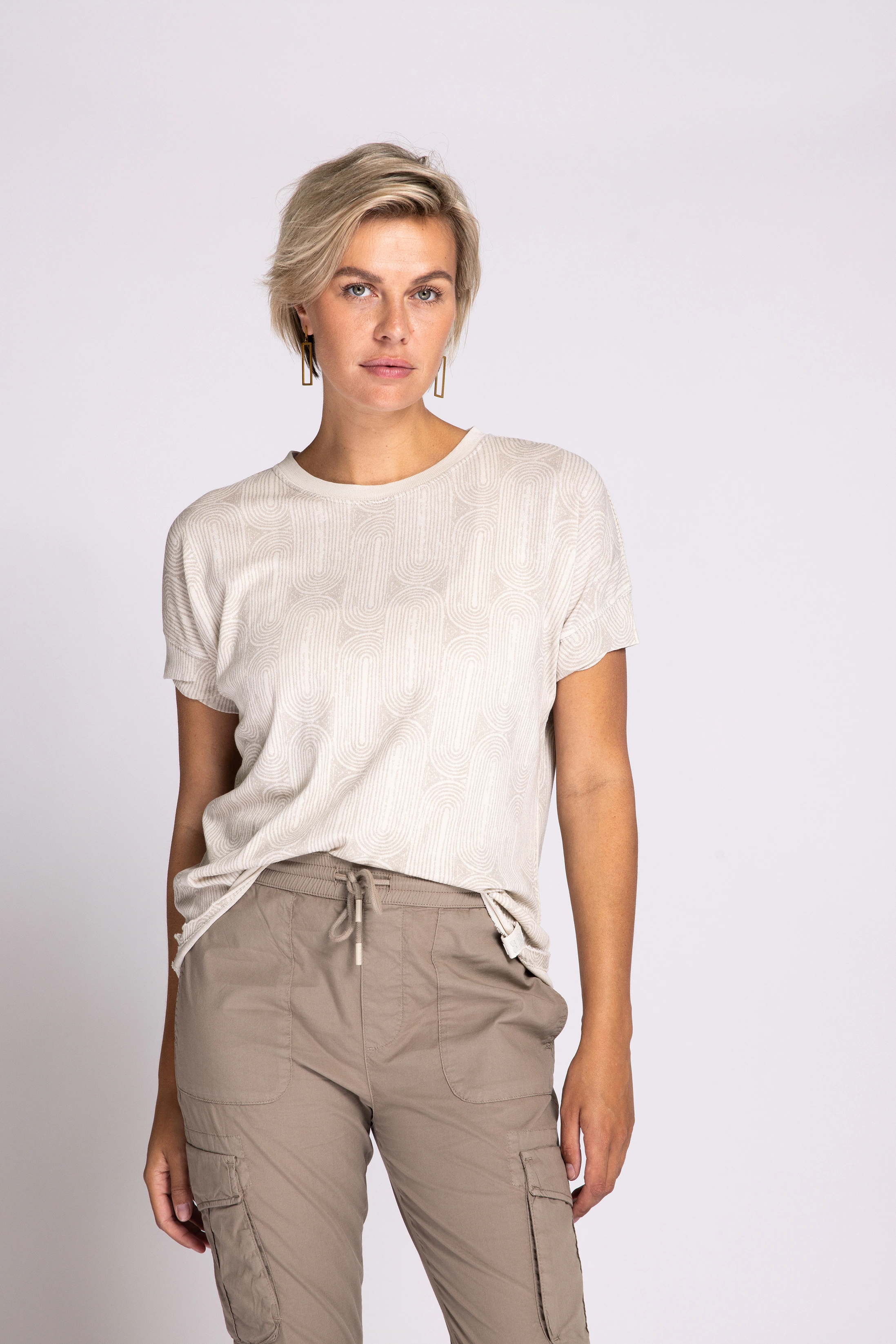 Zhrill T-Shirt "RAHEL", mit dezentem Allover-Print günstig online kaufen