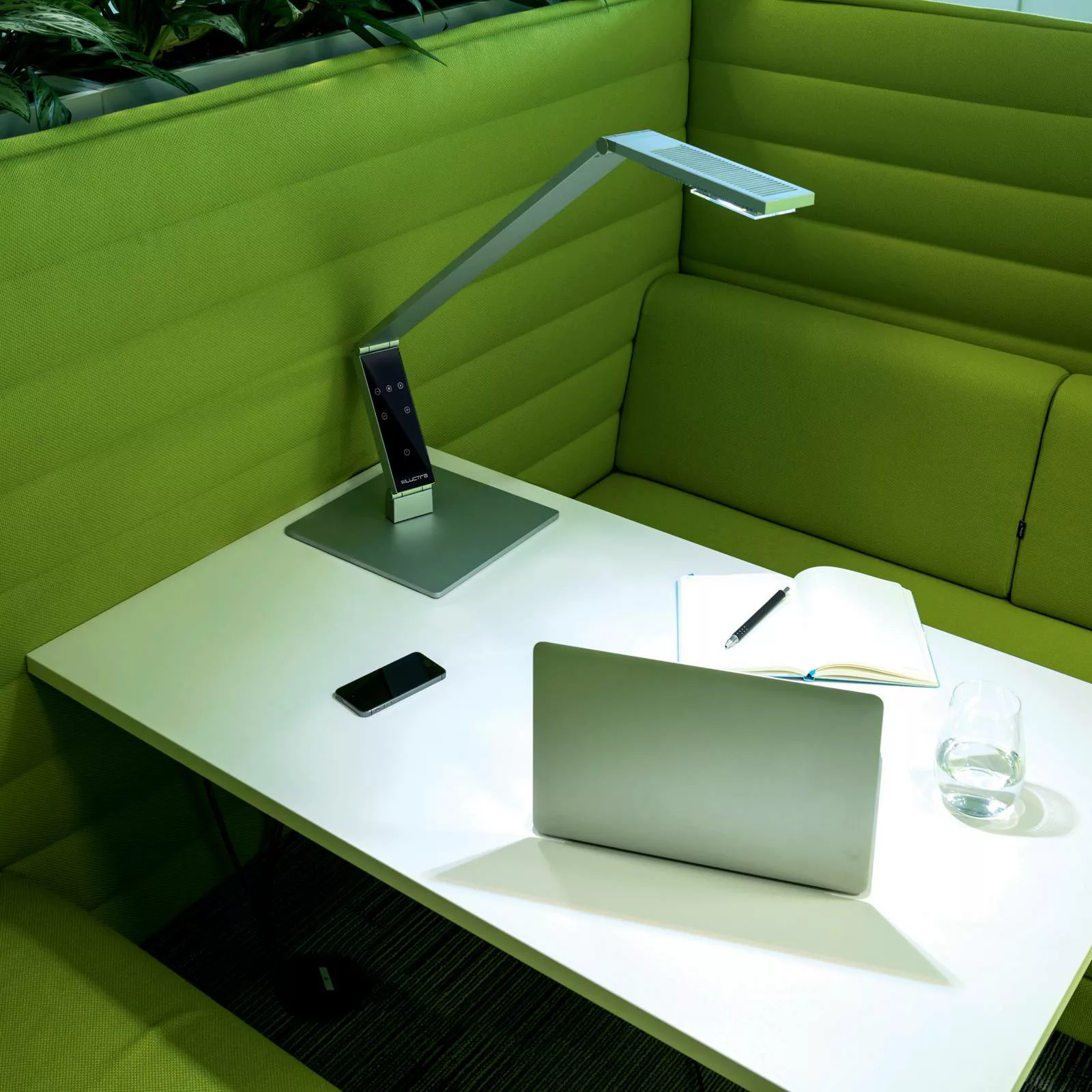 Luctra Table Linear LED-Tischleuchte Fuß alu günstig online kaufen