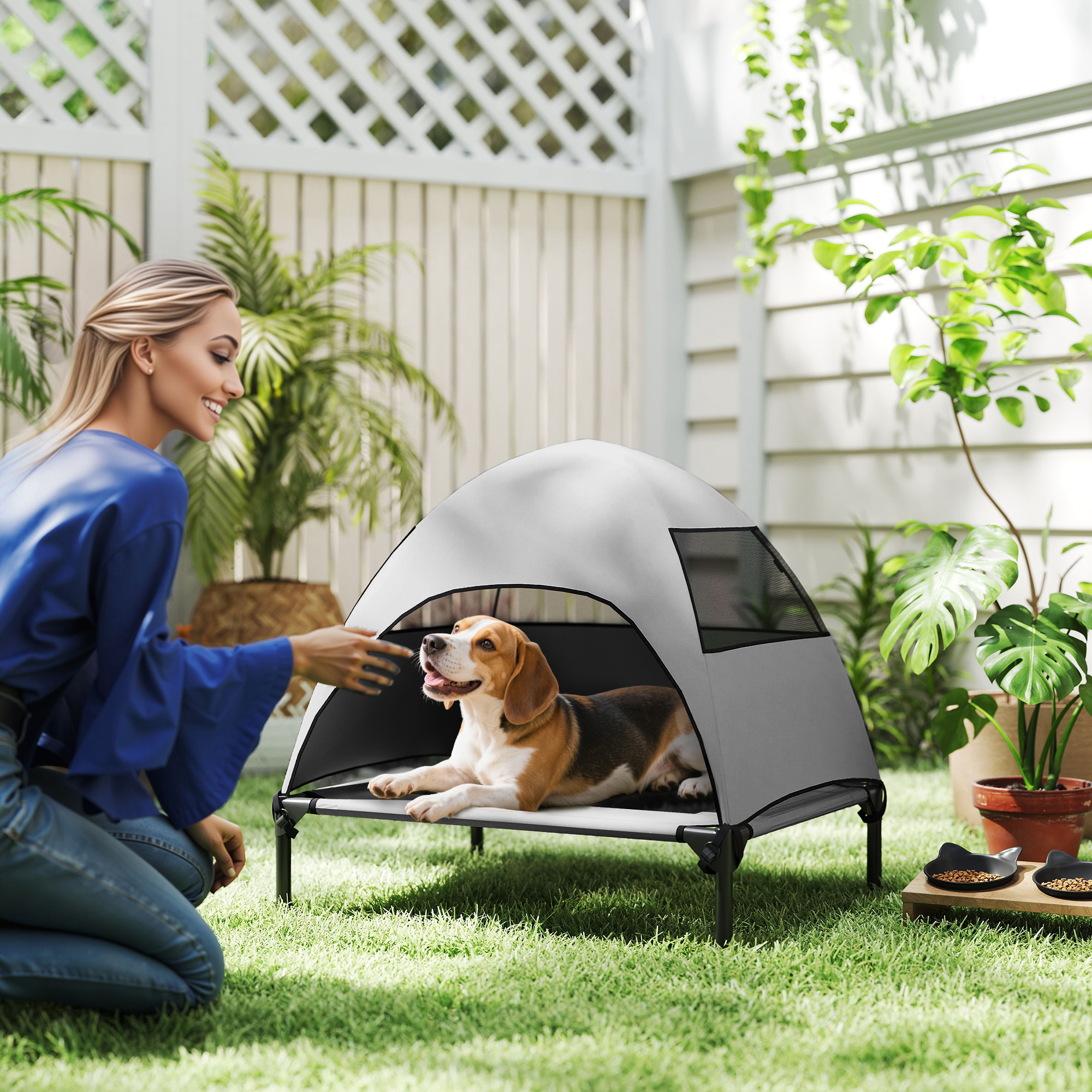 PawHut Hundeliege Outdoor mit Dach, Erhöhtes Hundebett für Mittelgroße Hund günstig online kaufen
