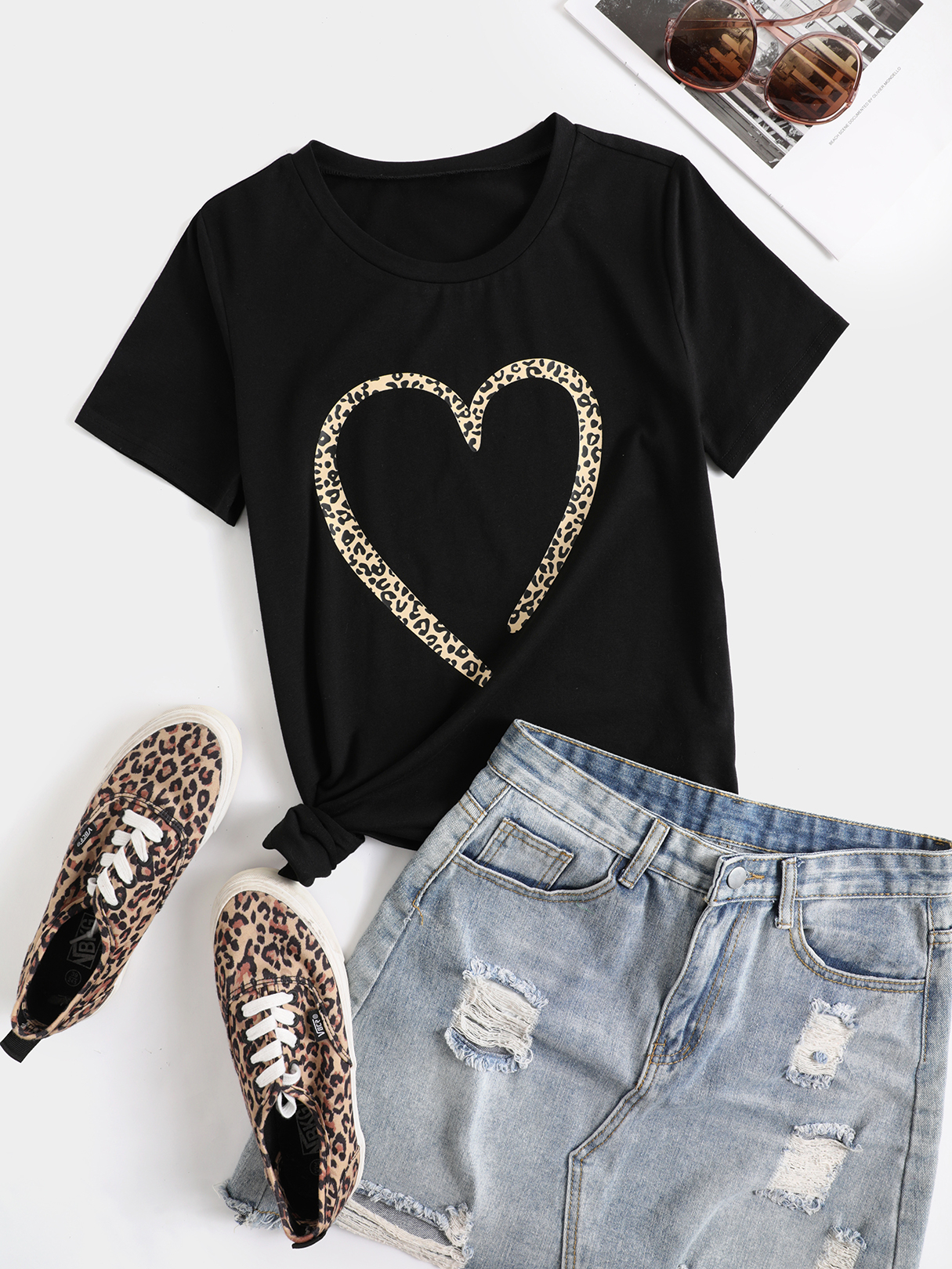 YOINS Leopard Heart Print Kurzarm-T-Shirt mit Rundhalsausschnitt günstig online kaufen