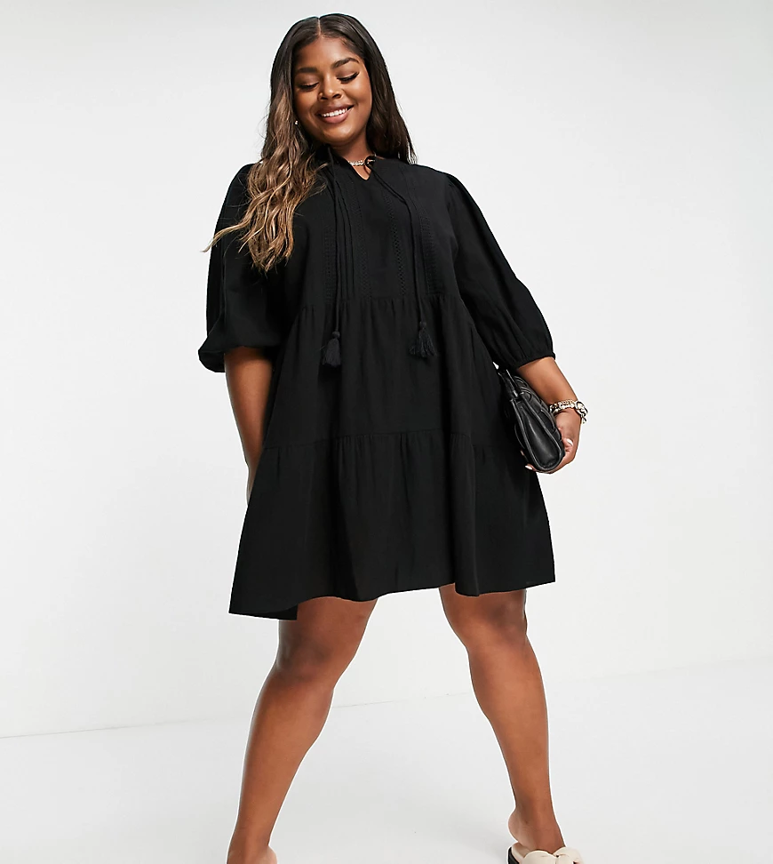 Vero Moda Curve ‑ Minikleid aus Bio-Baumwolle in Schwarz mit Lochstickerei günstig online kaufen