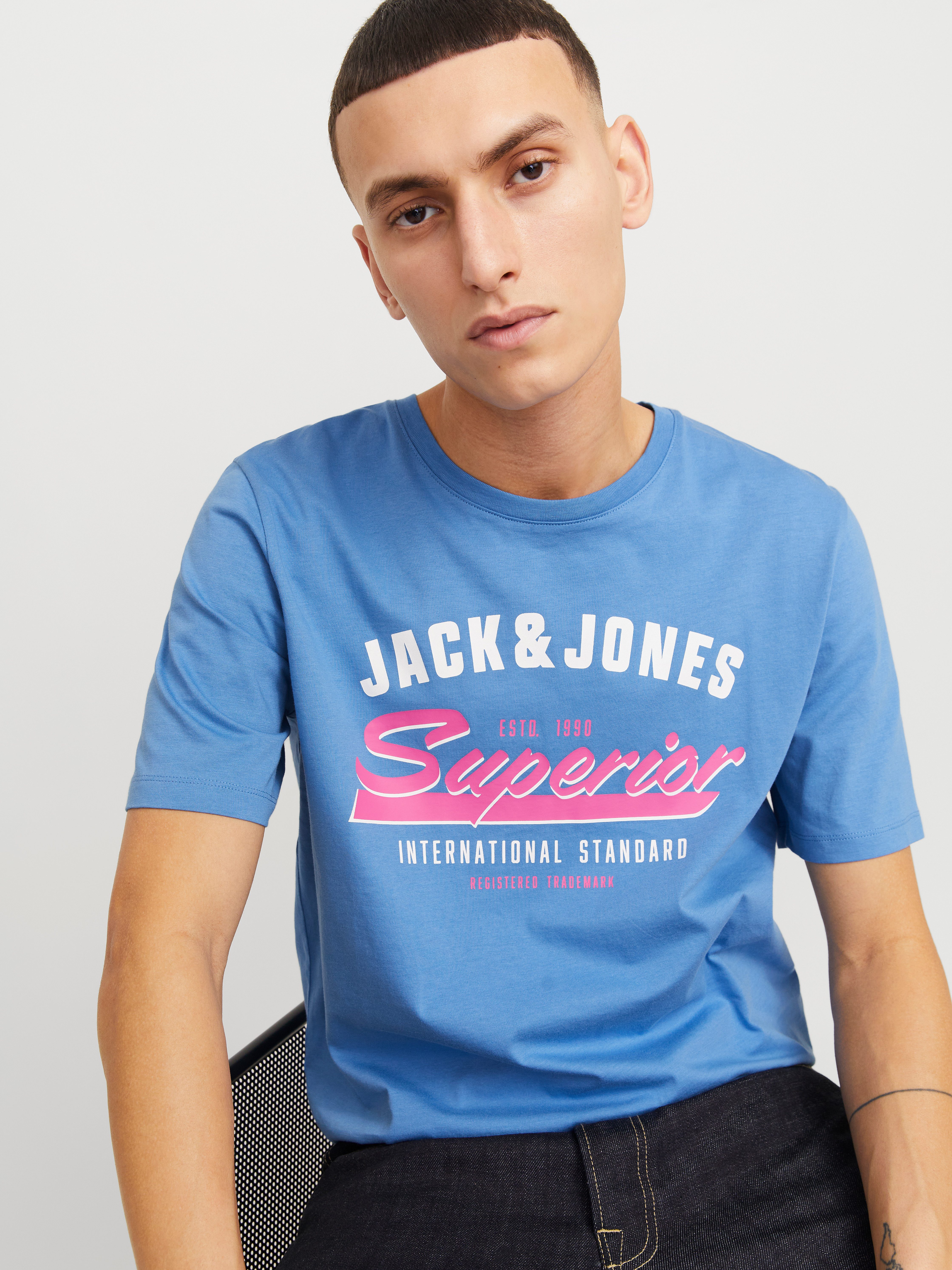 Jack & Jones Rundhalsshirt "JJELOGO TEE SS O-NECK 2 COL SS25 SN", mit Logo günstig online kaufen