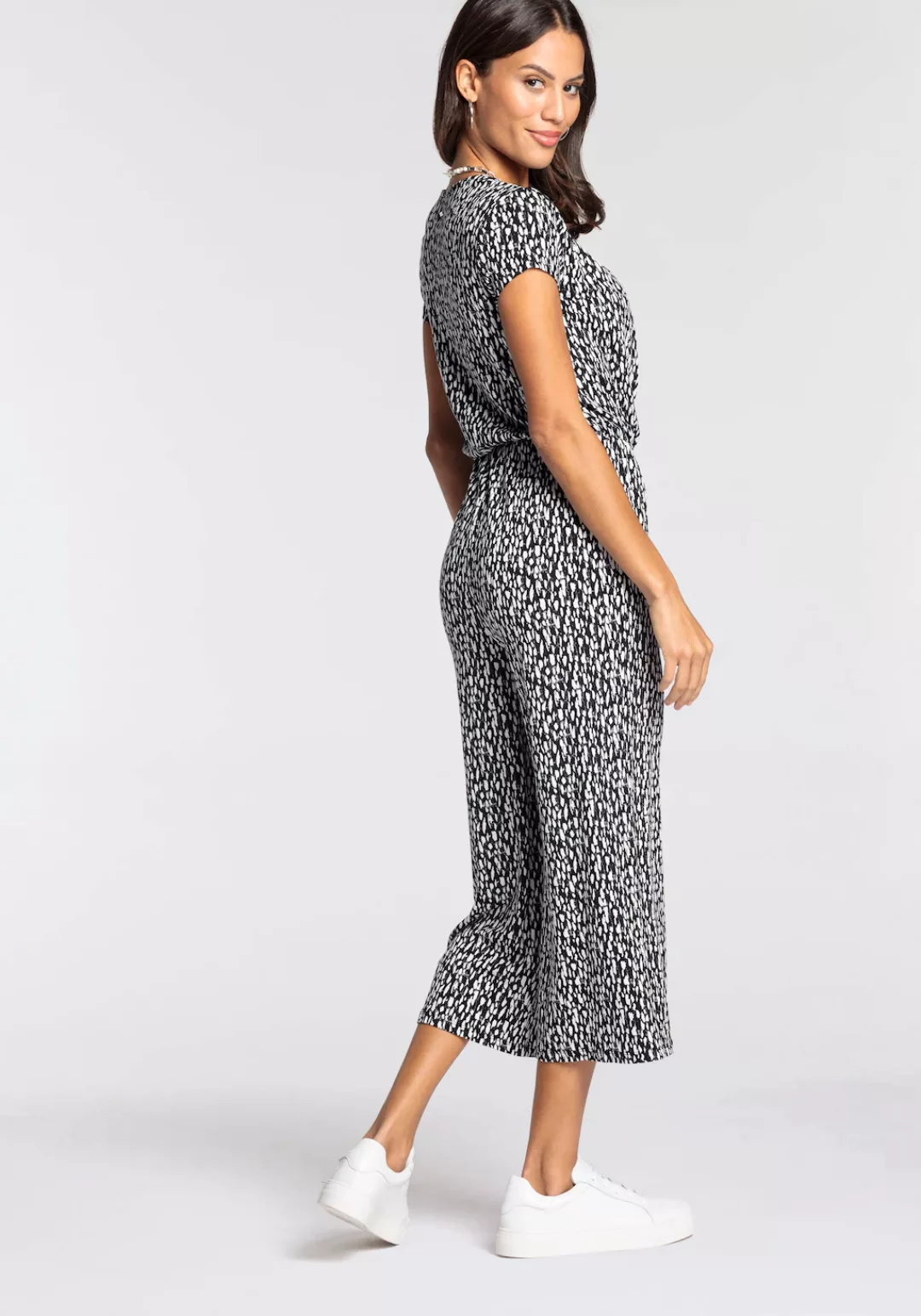 Laura Scott Jumpsuit mit V-Ausschnitt - NEUE KOLLEKTION günstig online kaufen