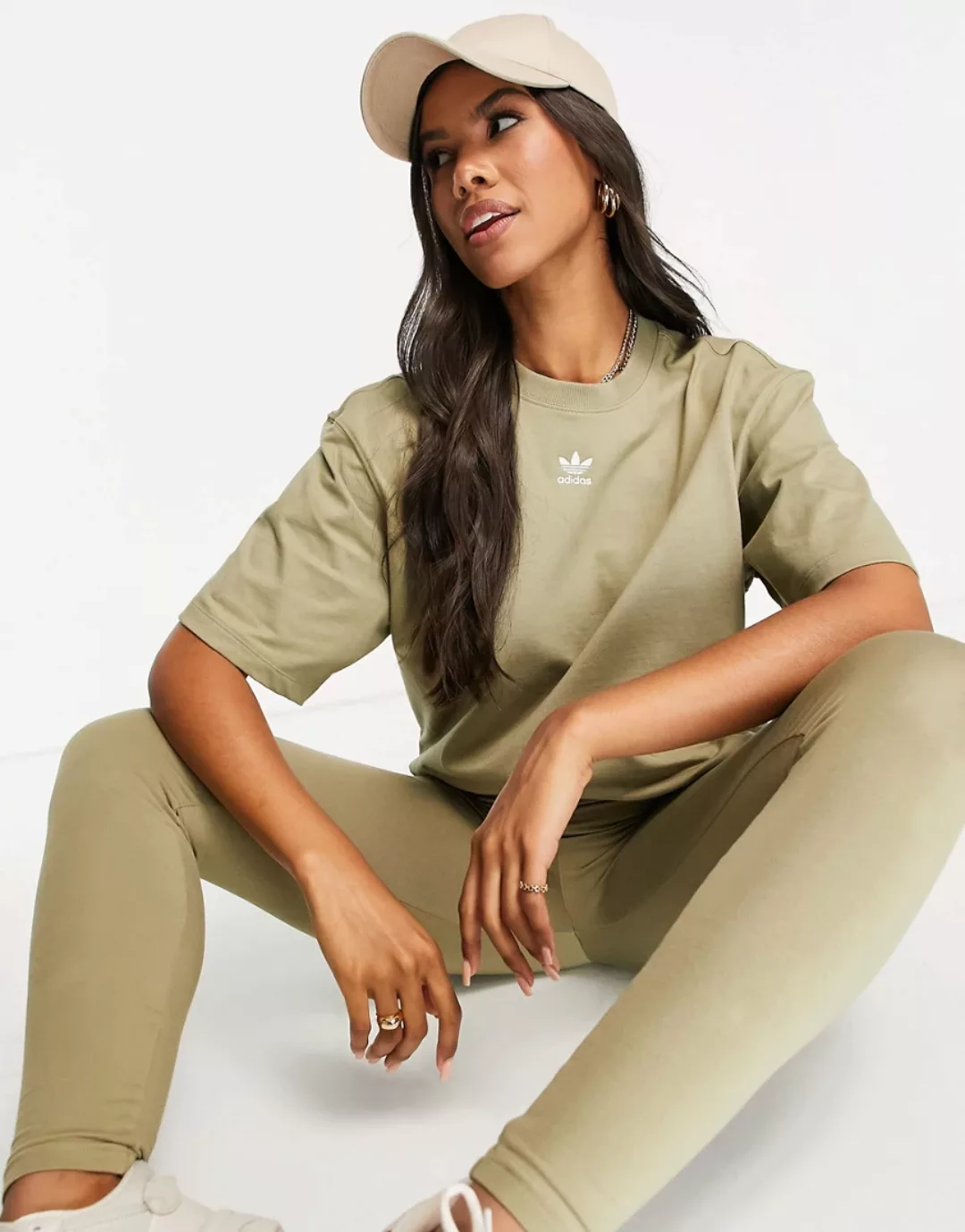 Adidas Originals Kurzarm T-shirt 32 Orbit Green günstig online kaufen