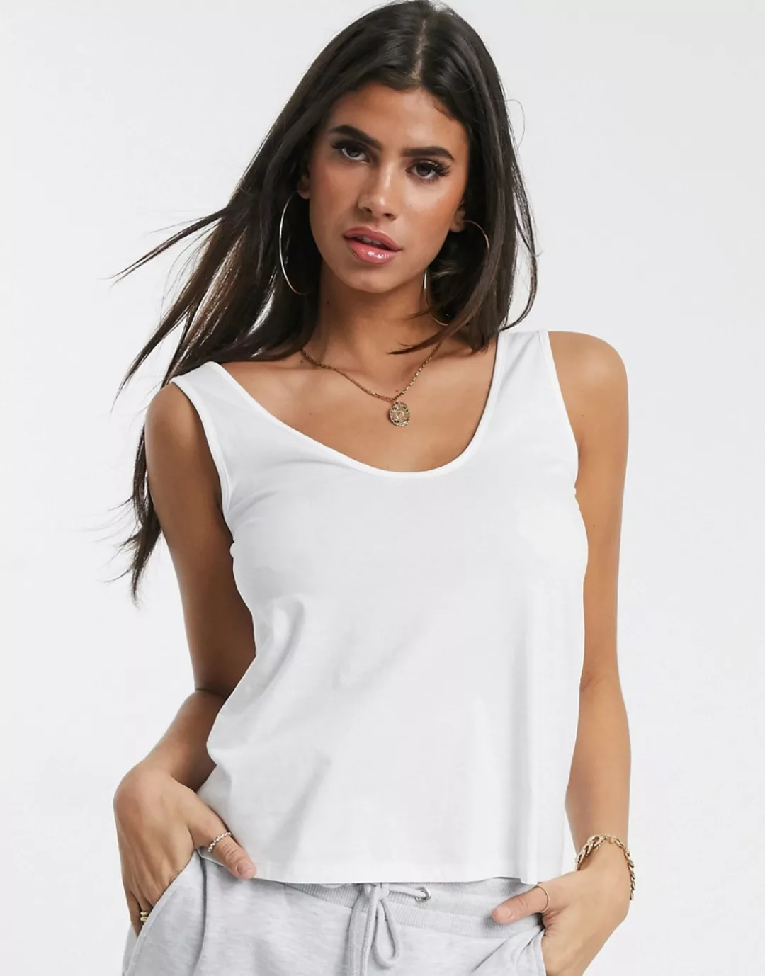 ASOS DESIGN – Ultimate – Weißes Trägershirt aus Bio-Baumwolle mit U-Ausschn günstig online kaufen