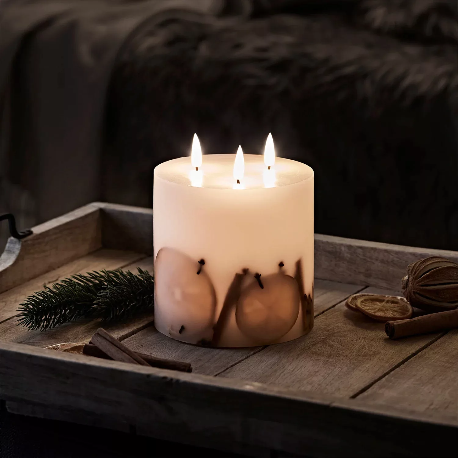 TruGlow® Winter LED Kerze mit 3 Dochten günstig online kaufen