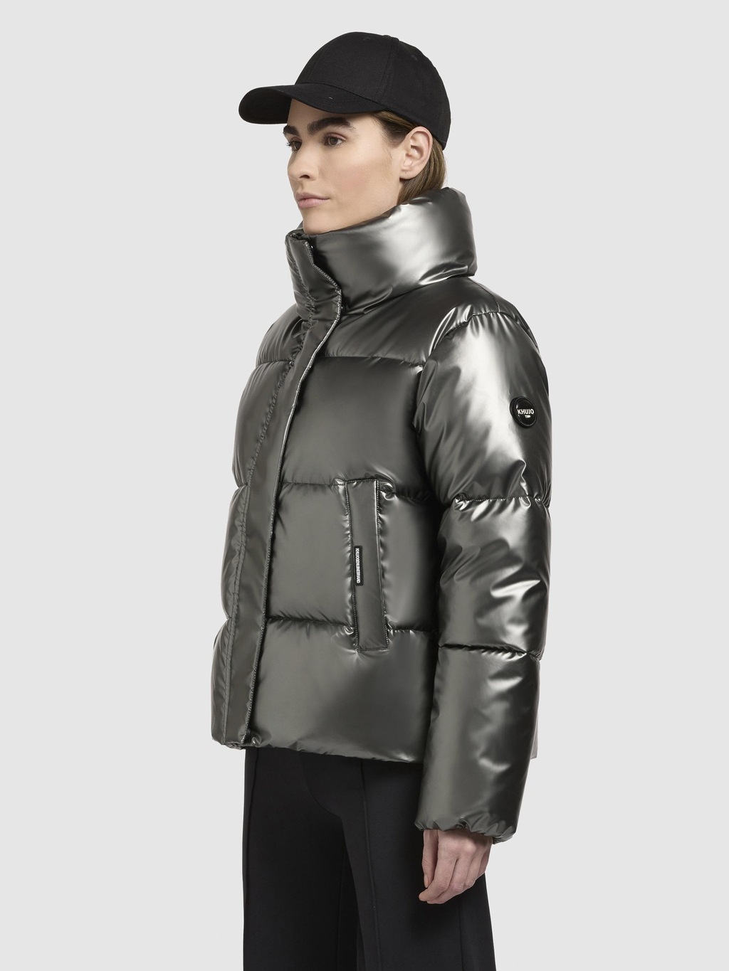 khujo Steppjacke "Rinja Shiny-YM", ohne Kapuze, Glänzende kurze Winterjacke günstig online kaufen